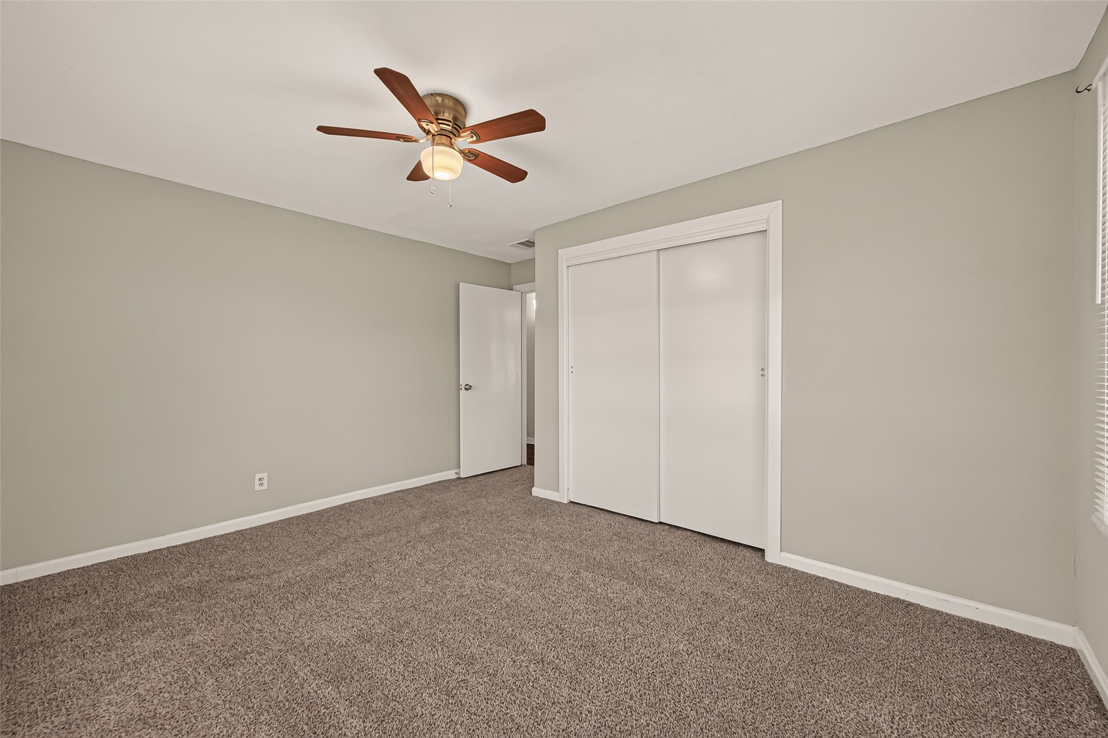 2422 Florence Street, La Marque, TX 77568