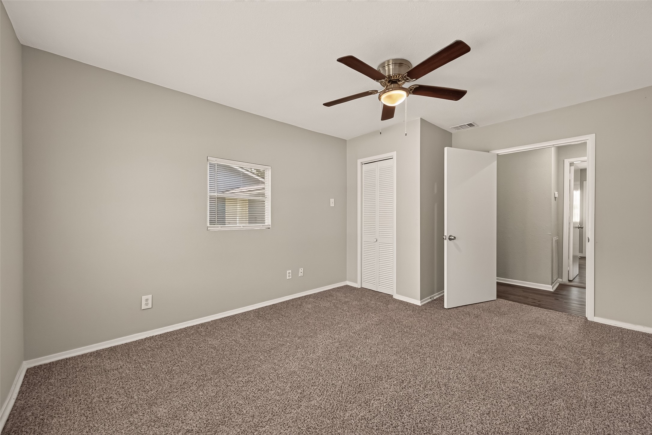 2422 Florence Street, La Marque, TX 77568
