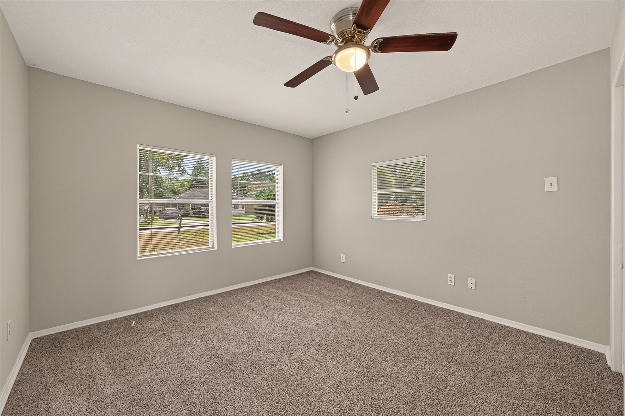 2422 Florence Street, La Marque, TX 77568