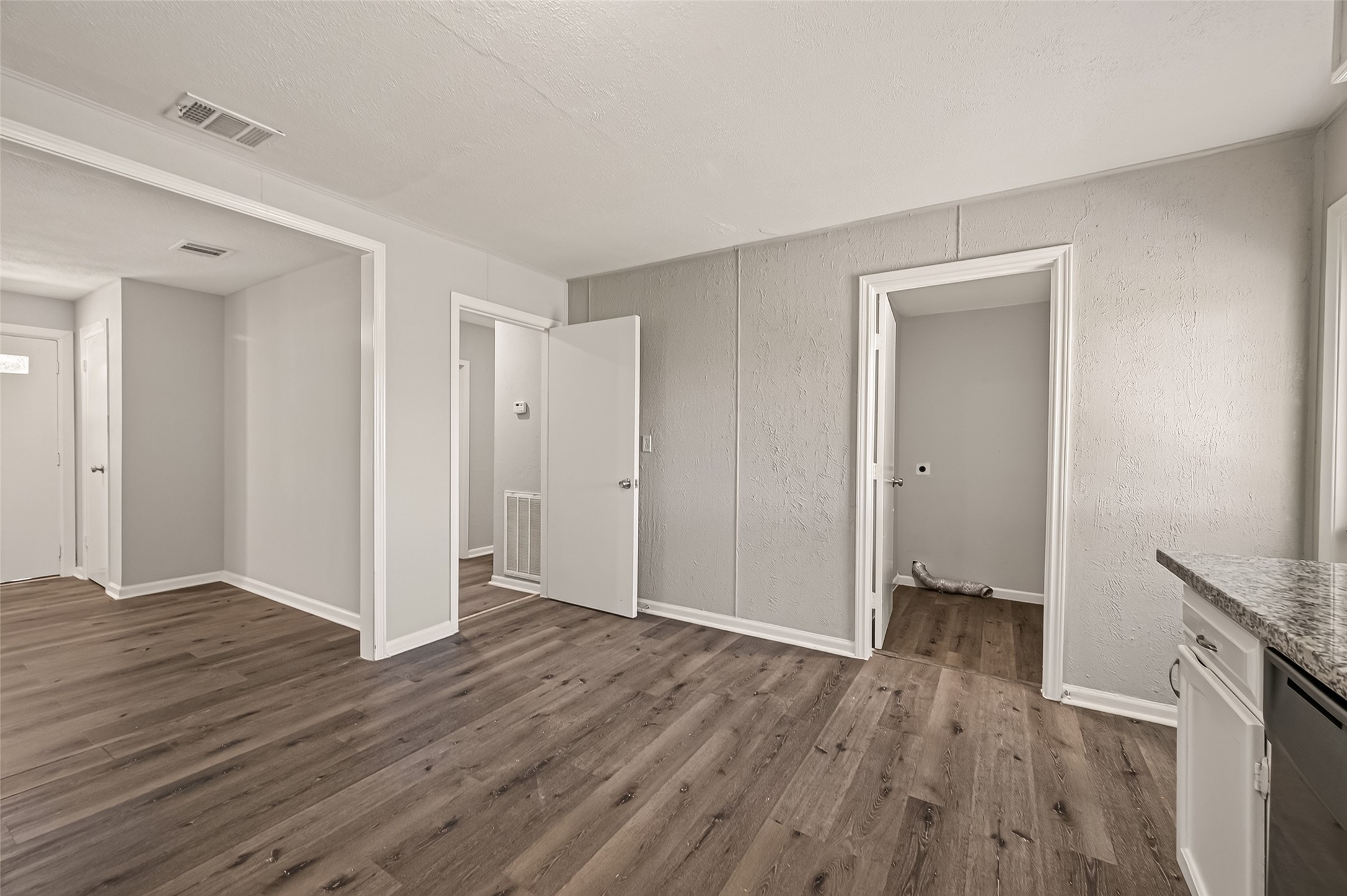 2422 Florence Street, La Marque, TX 77568