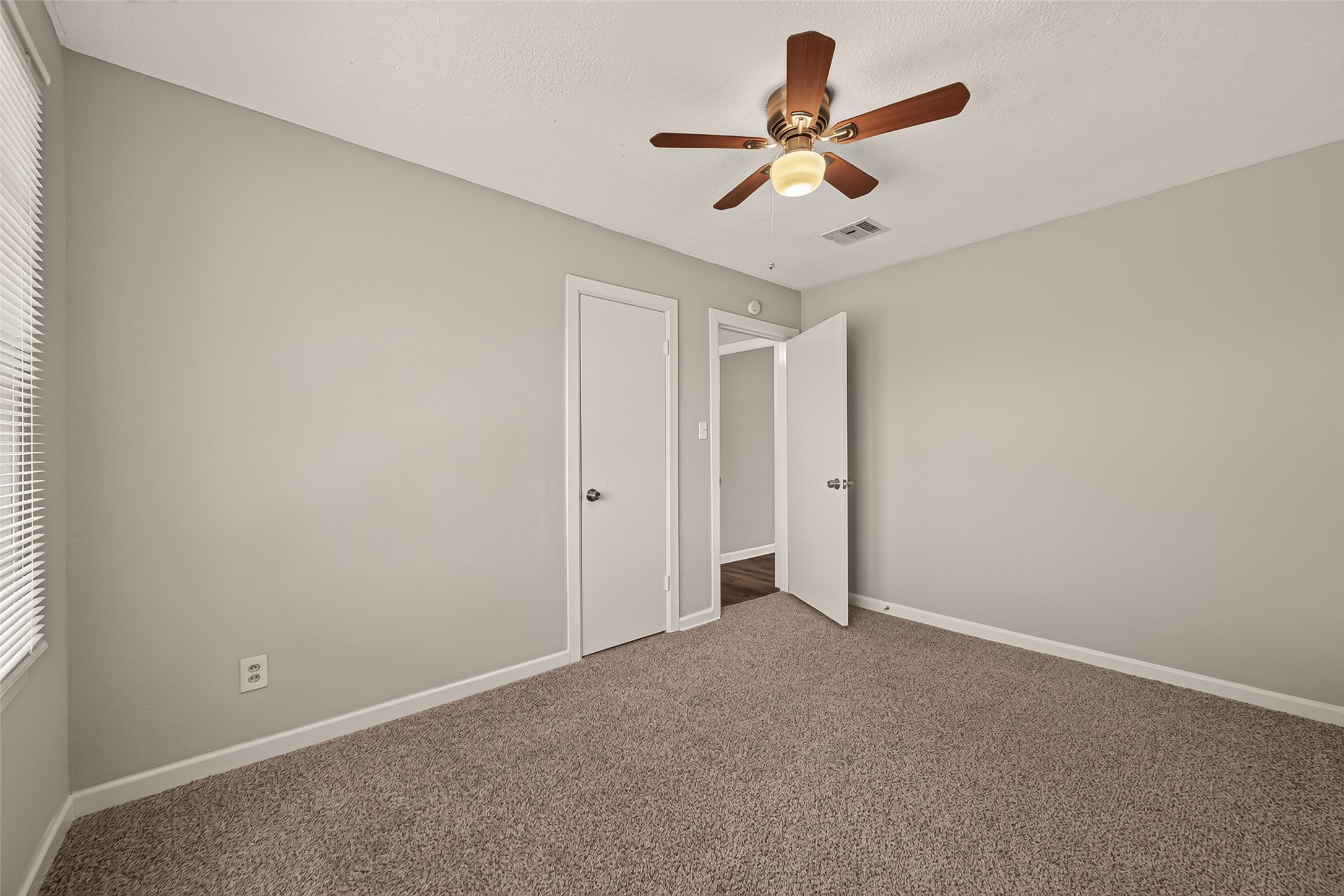 2422 Florence Street, La Marque, TX 77568