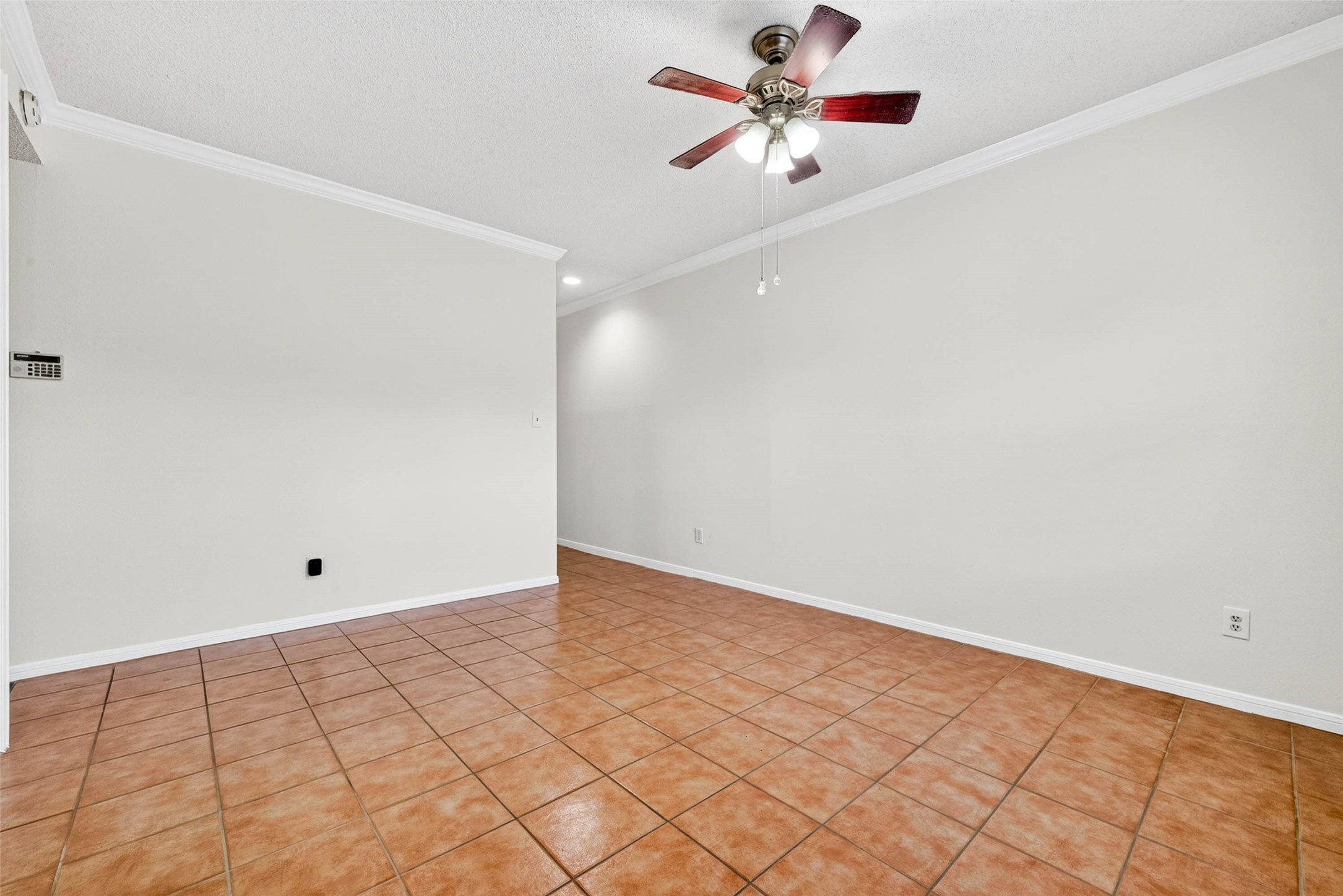 7700 Creekbend Dr, #39, Houston, TX 77071