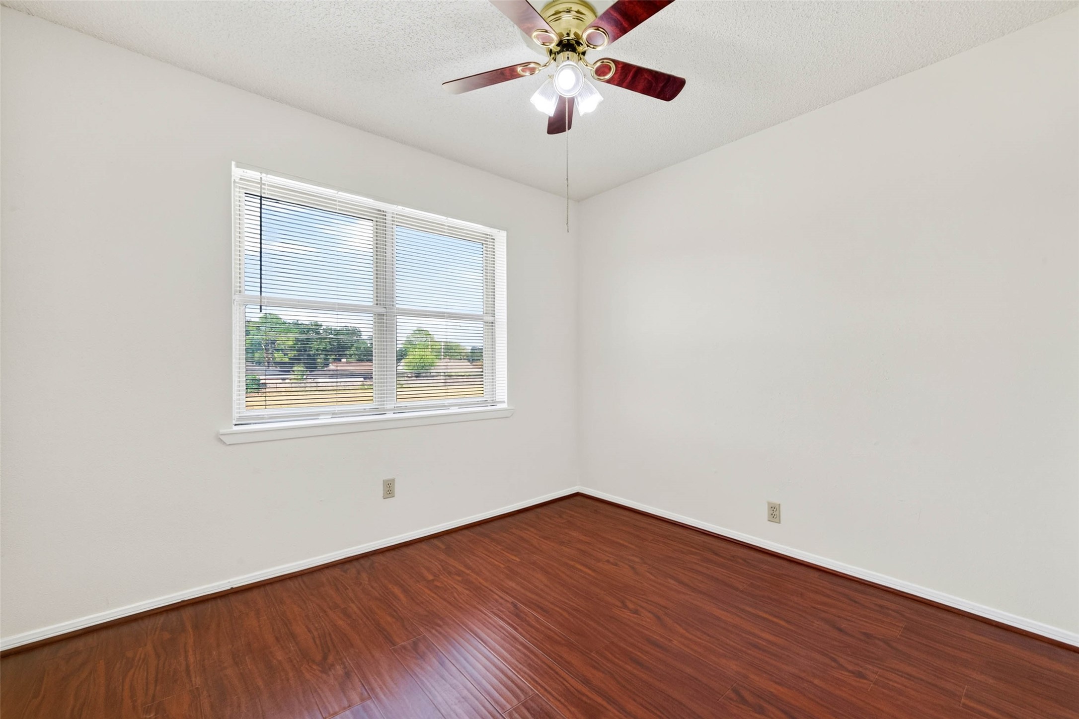7700 Creekbend Dr, #39, Houston, TX 77071