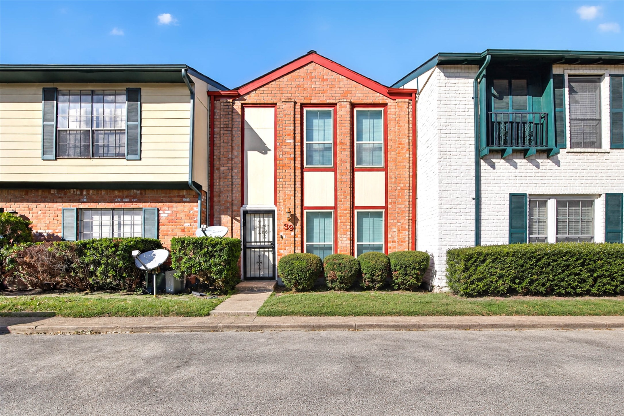 7700 Creekbend Dr, #39, Houston, TX 77071 7700 Creekbend Dr, #39, Houston, TX 77071