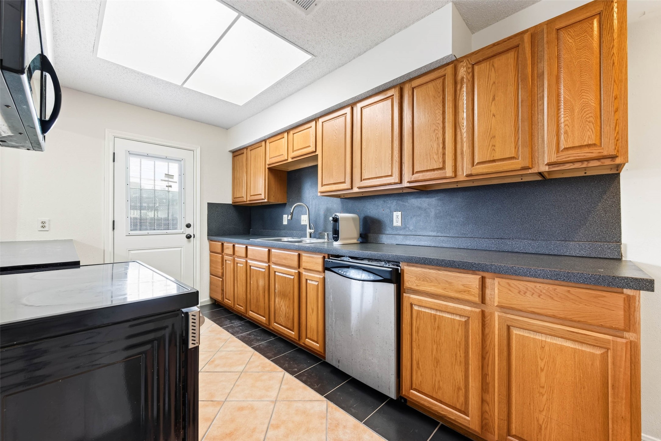7700 Creekbend Dr, #39, Houston, TX 77071