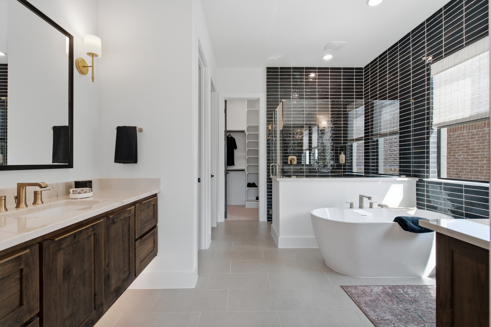 TK60-0001-B8_TEGAN - D_Primary Bath 1 - Showcase