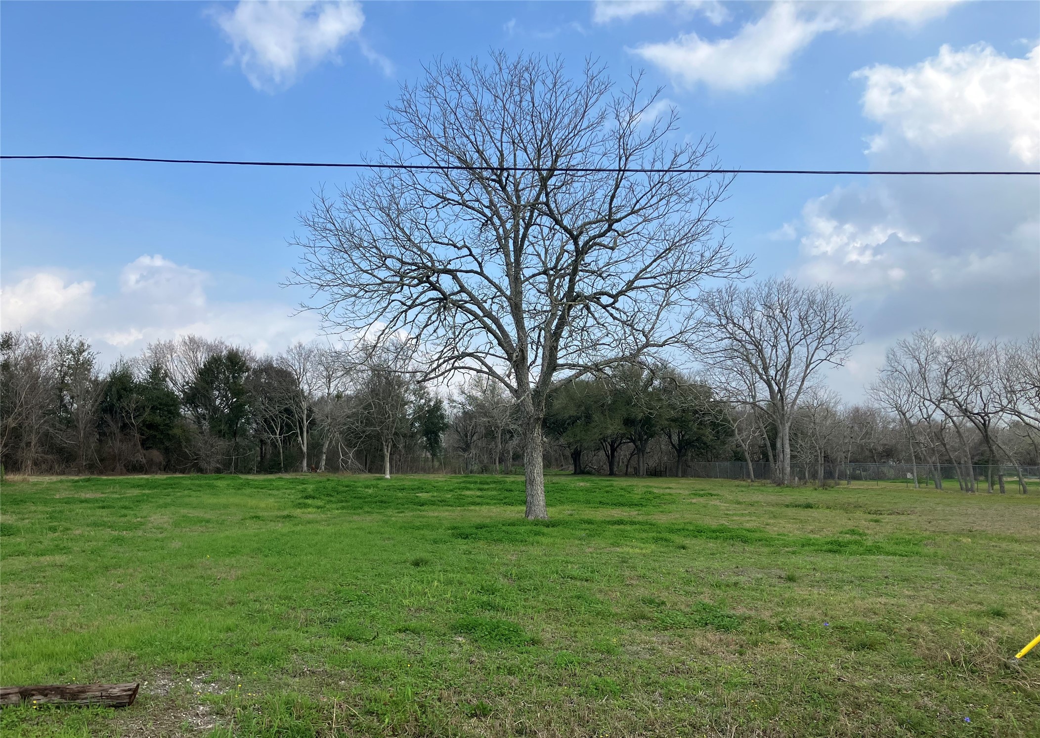 5719 Highway 6, Hitchcock, TX 77563