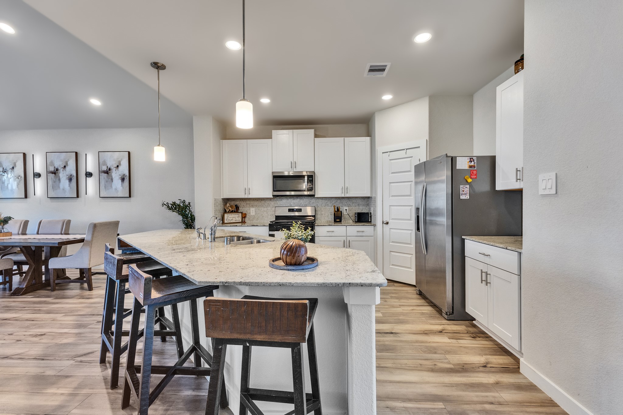 10842 Bodie Hills Drive, Rosharon, TX 77583