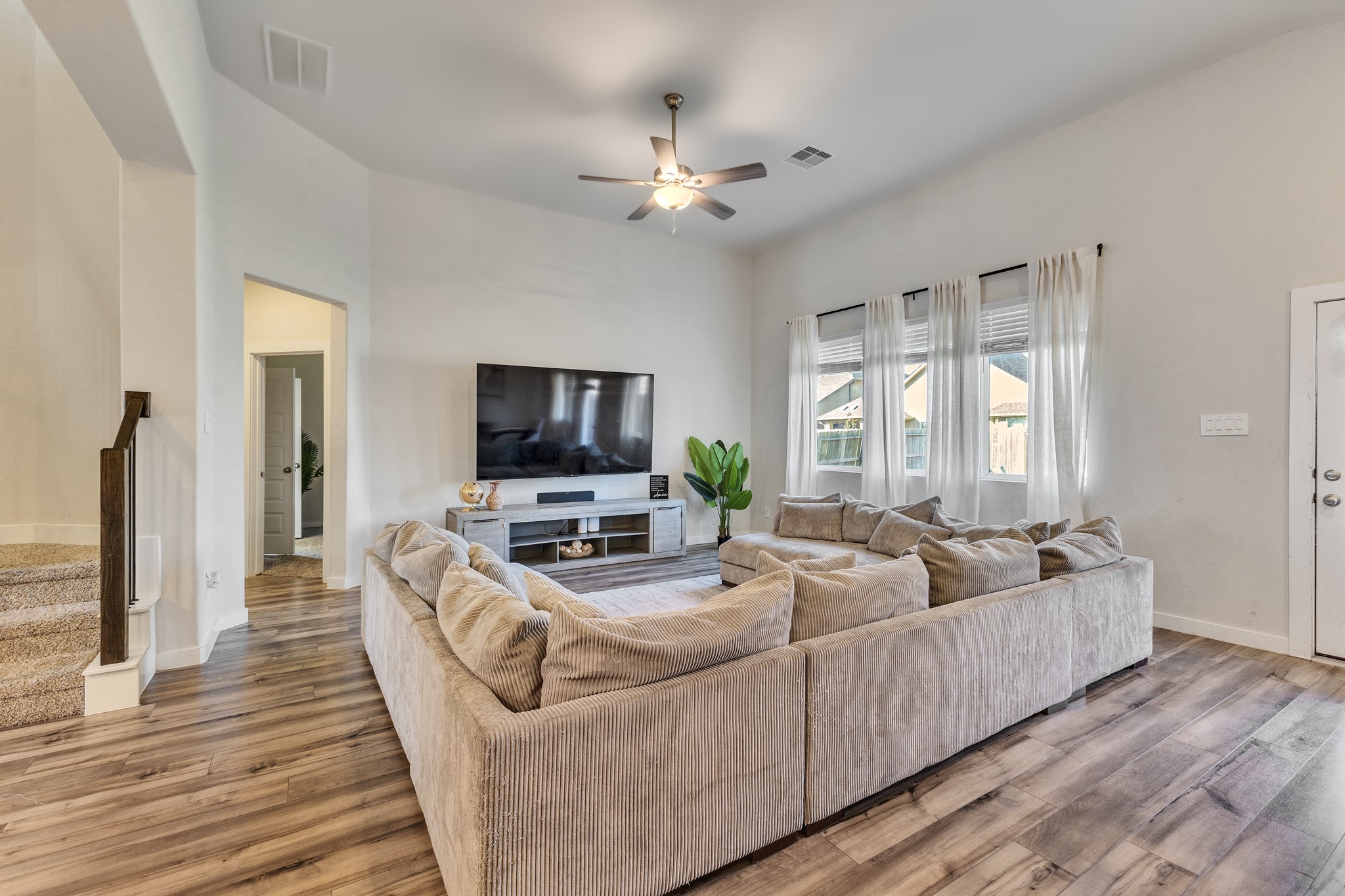 10842 Bodie Hills Drive, Rosharon, TX 77583