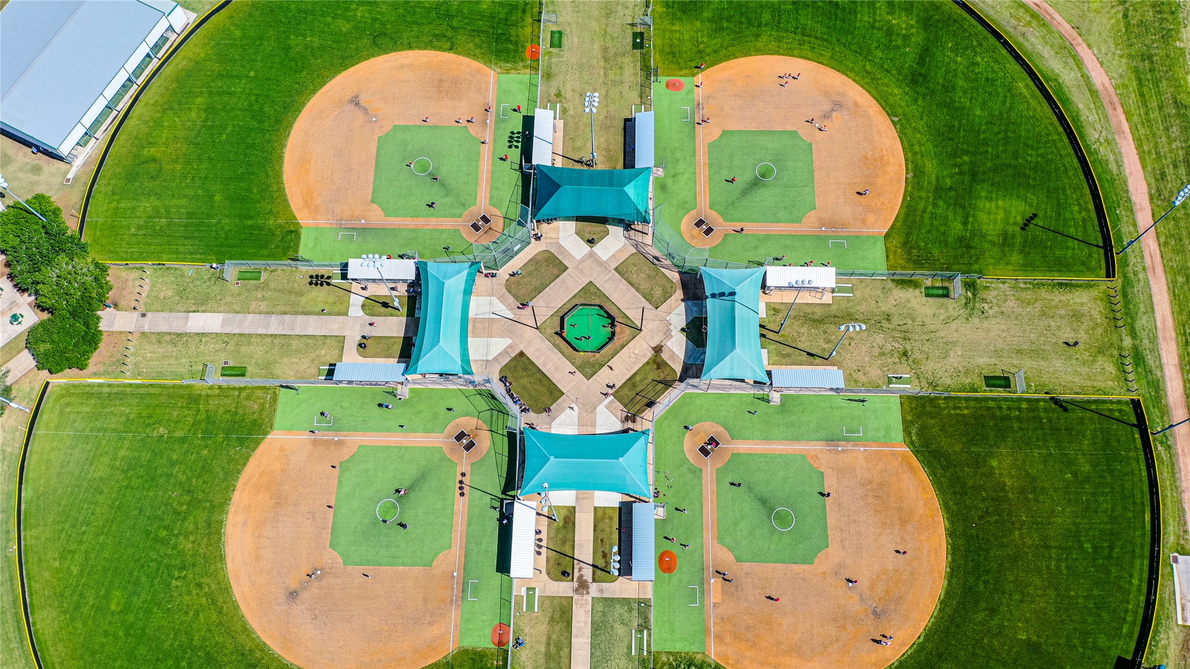 Camp Sienna is a 160-acre sports complex field for just about every sport! Youth and adult sport leagues have access to Camp Sienna!