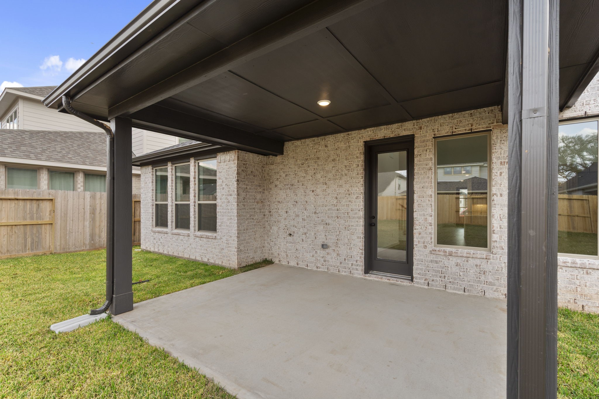 10923 Spring Wind Drive, Missouri City, TX 77459