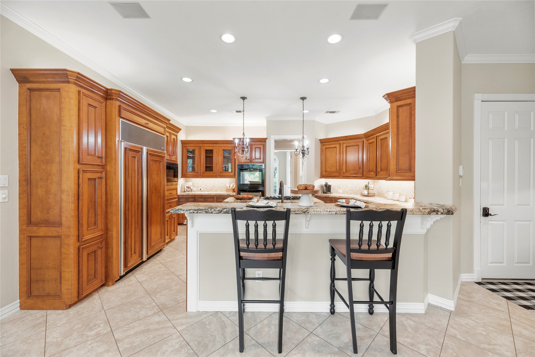 Additional seating at the breakfast bar.