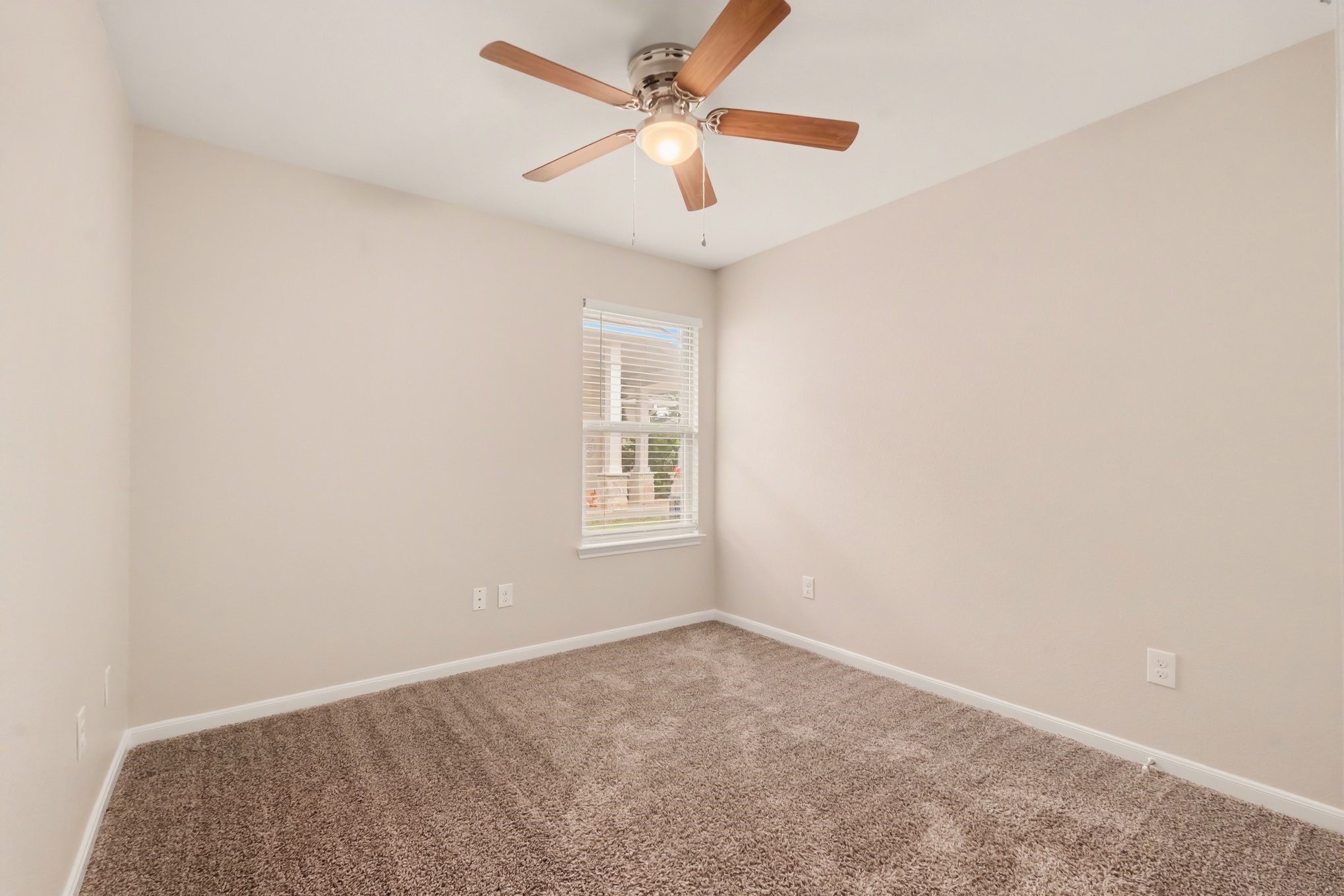 199 Brocks Lane, Montgomery, TX 77356