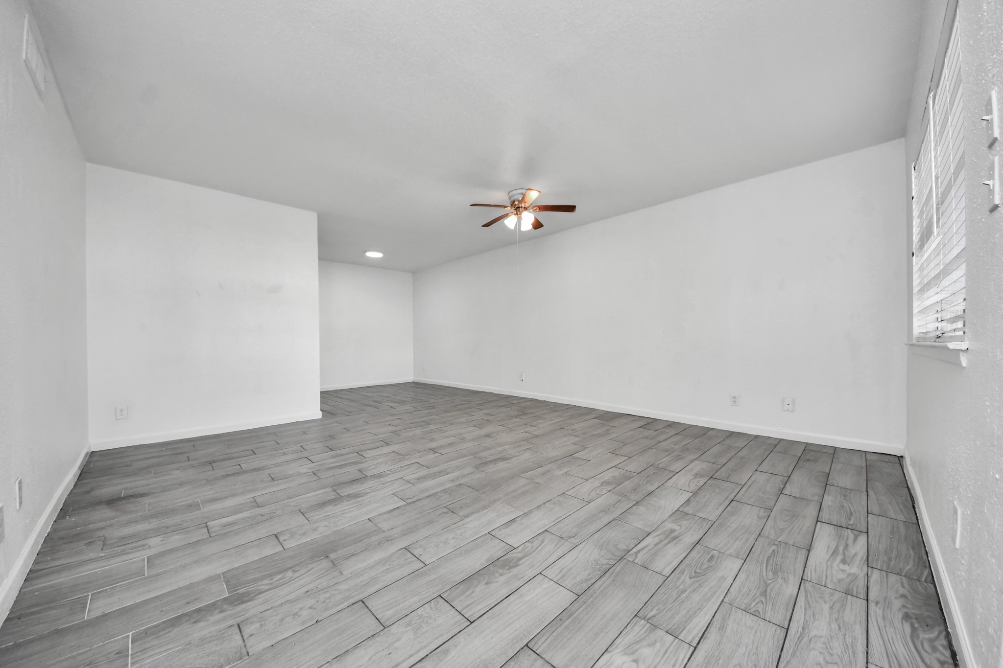 6200 W Tidwell Road, #703, Houston, TX 77092