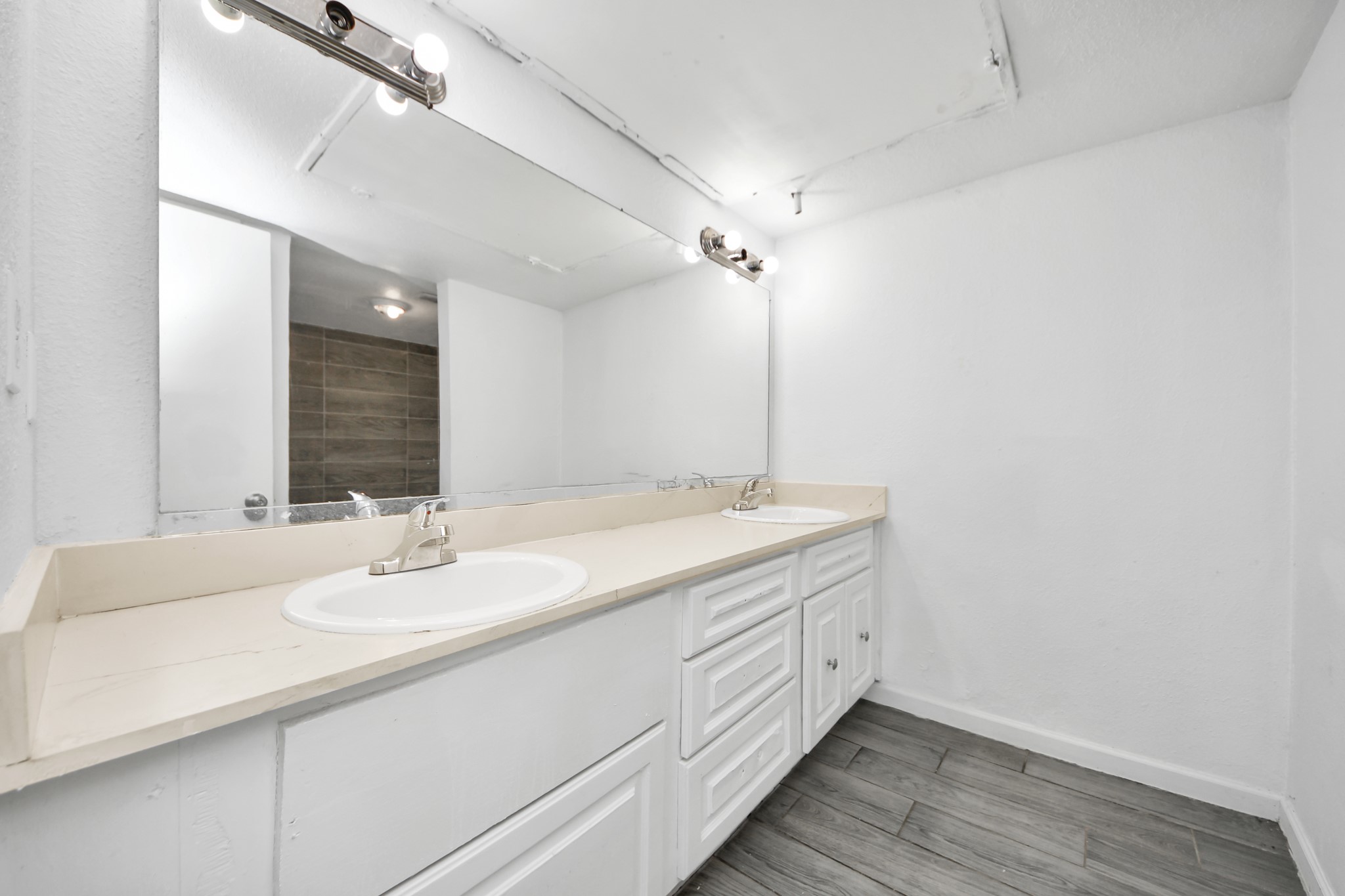Second full bathroom