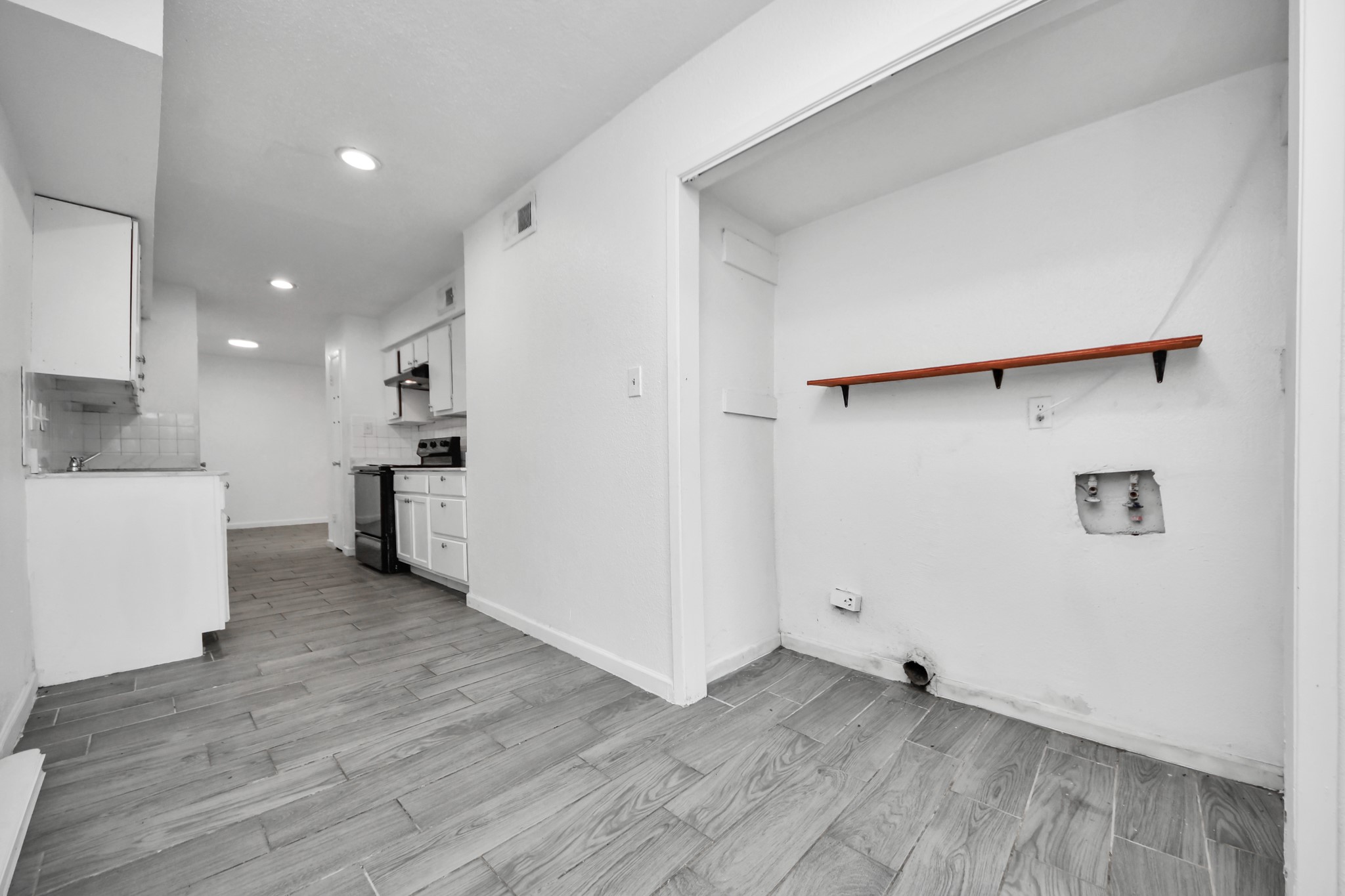 6200 W Tidwell Road, #703, Houston, TX 77092