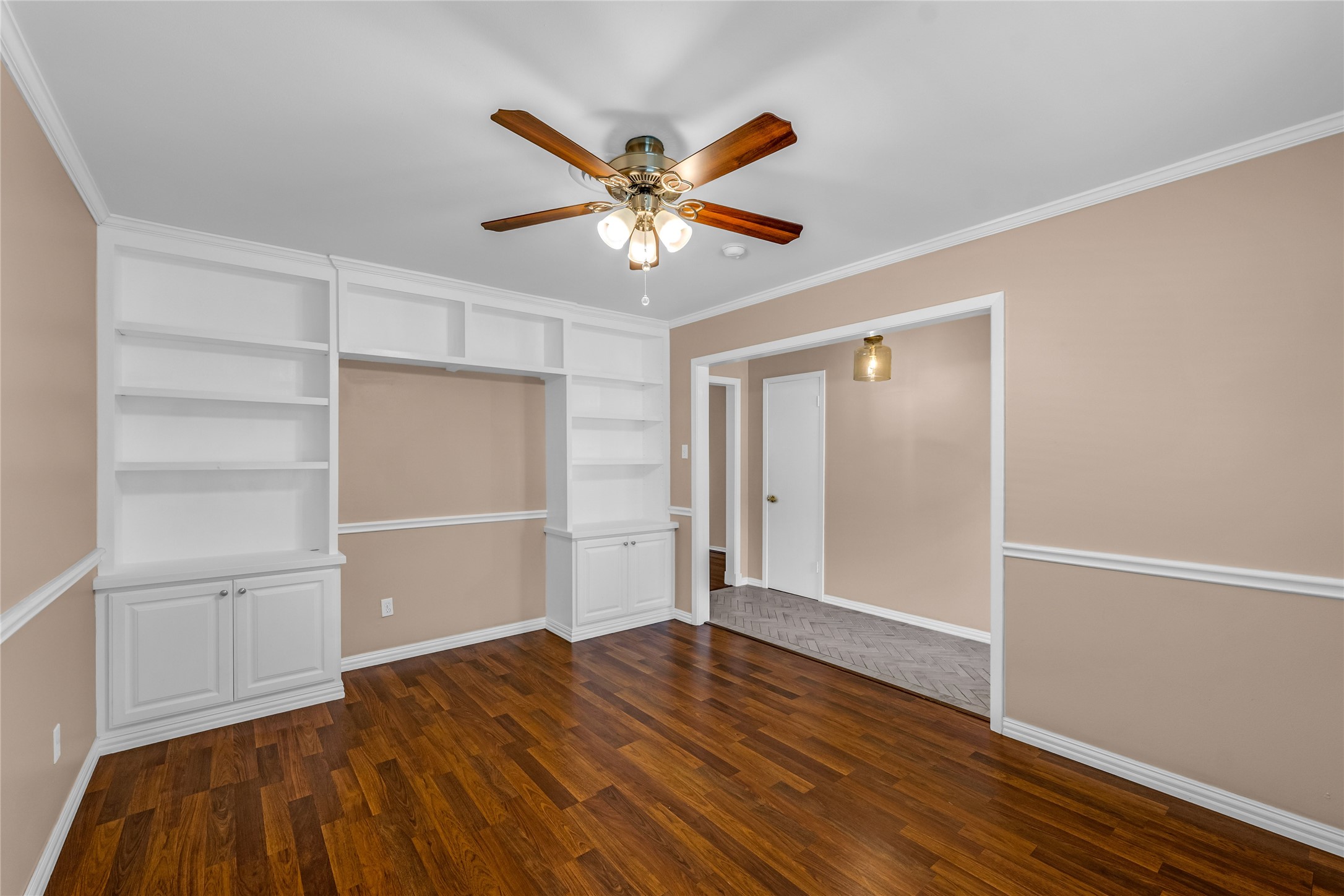 Office / Flex room with built in shelving