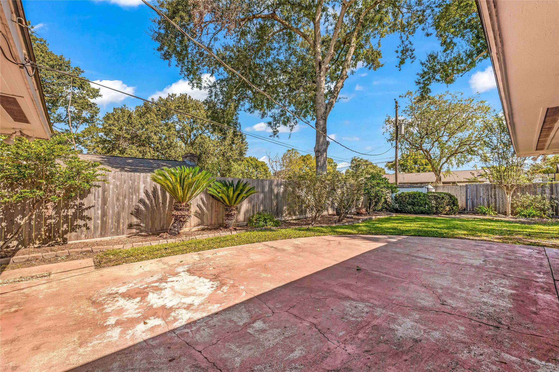 2015 West Street, Rosenberg, TX 77471
