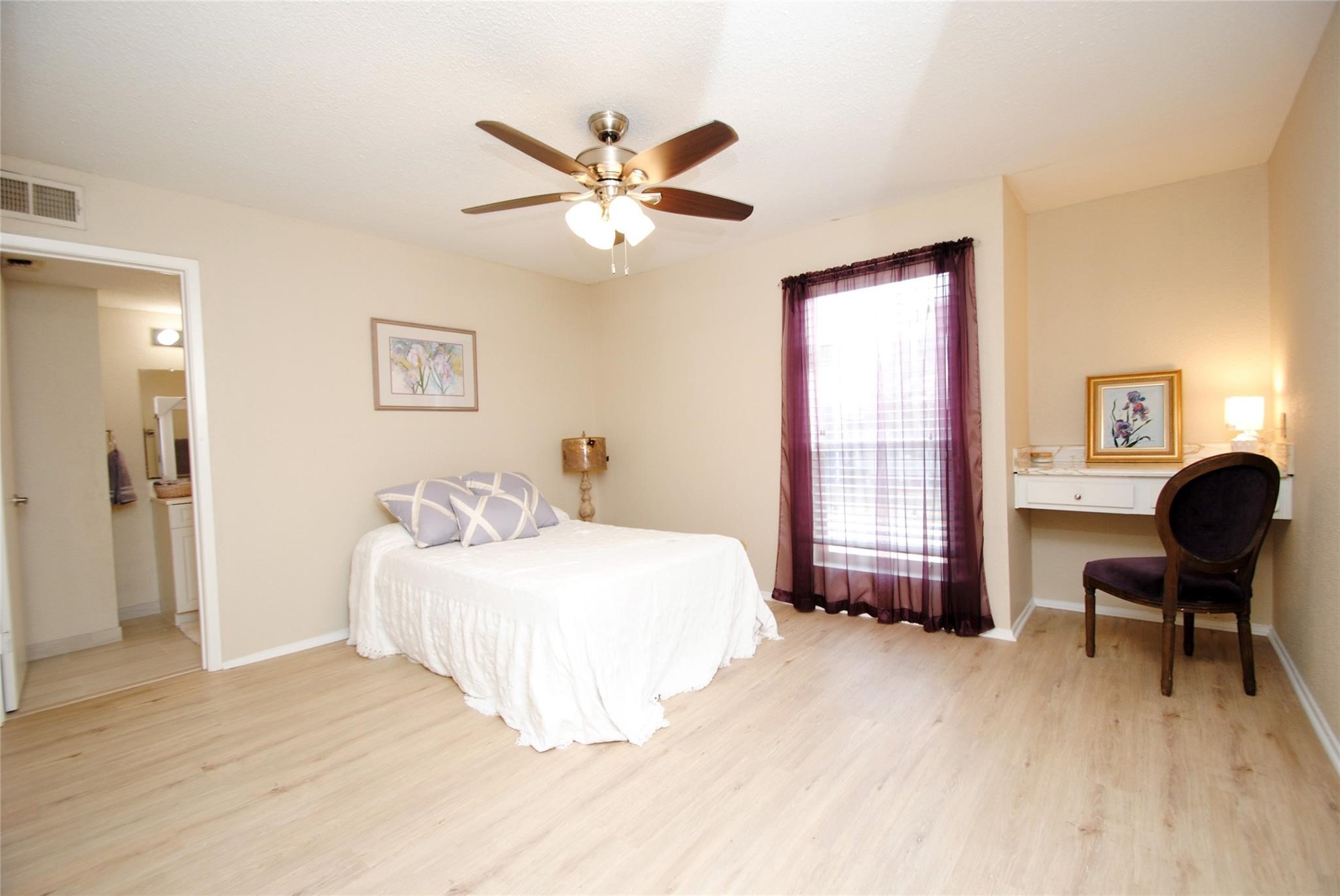 781 Country Place Drive, #2084, Houston, TX 77079