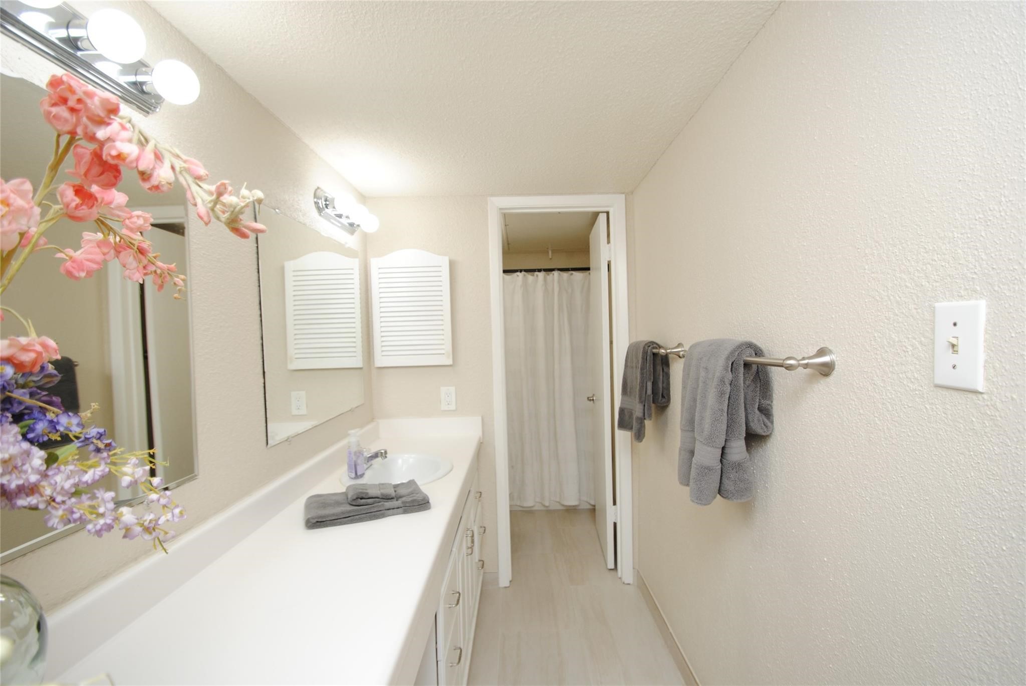 781 Country Place Drive, #2084, Houston, TX 77079