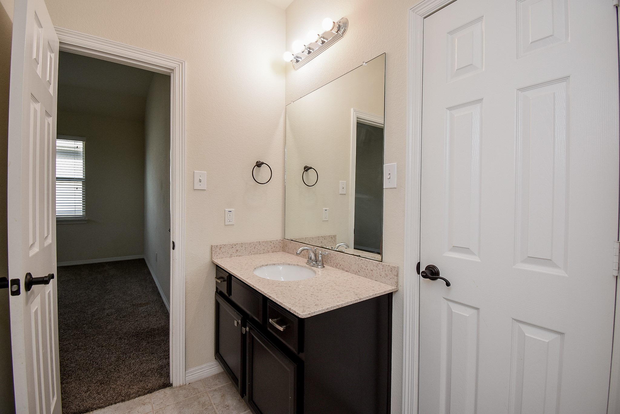 Separate sink for the jack and jill bathroom!