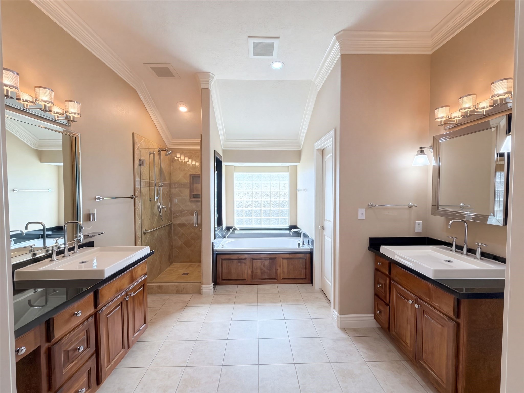 119 Greenridge Circle, League City, TX 77573