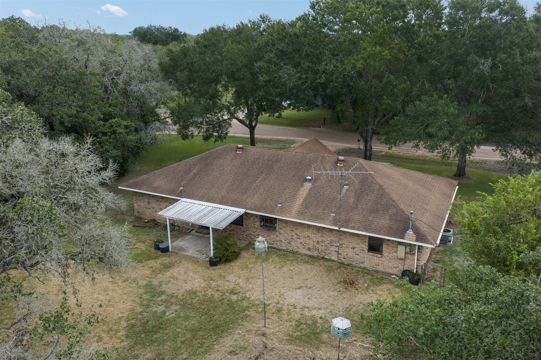 1081 Shirley Oaks Street, Columbus, TX 78934