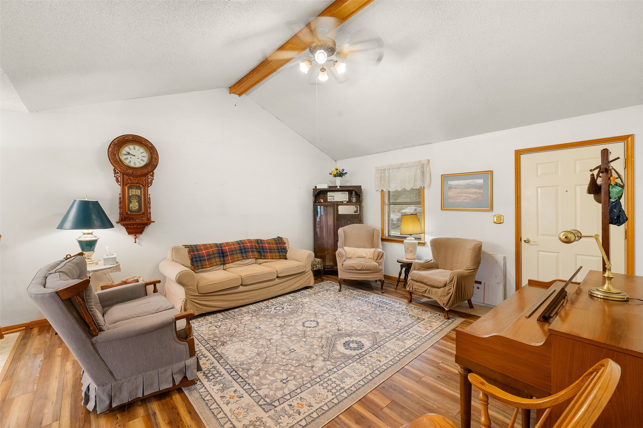 1081 Shirley Oaks Street, Columbus, TX 78934