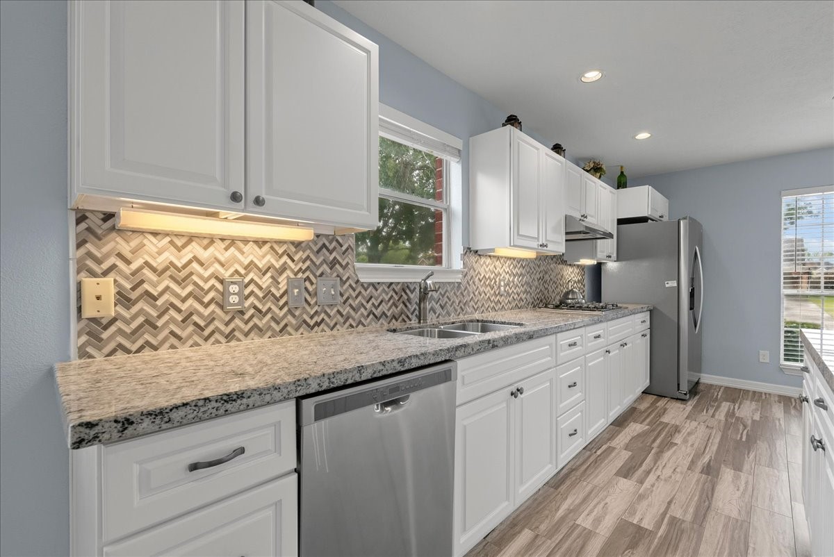 2112 Indian Blanket Drive, League City, TX 77573