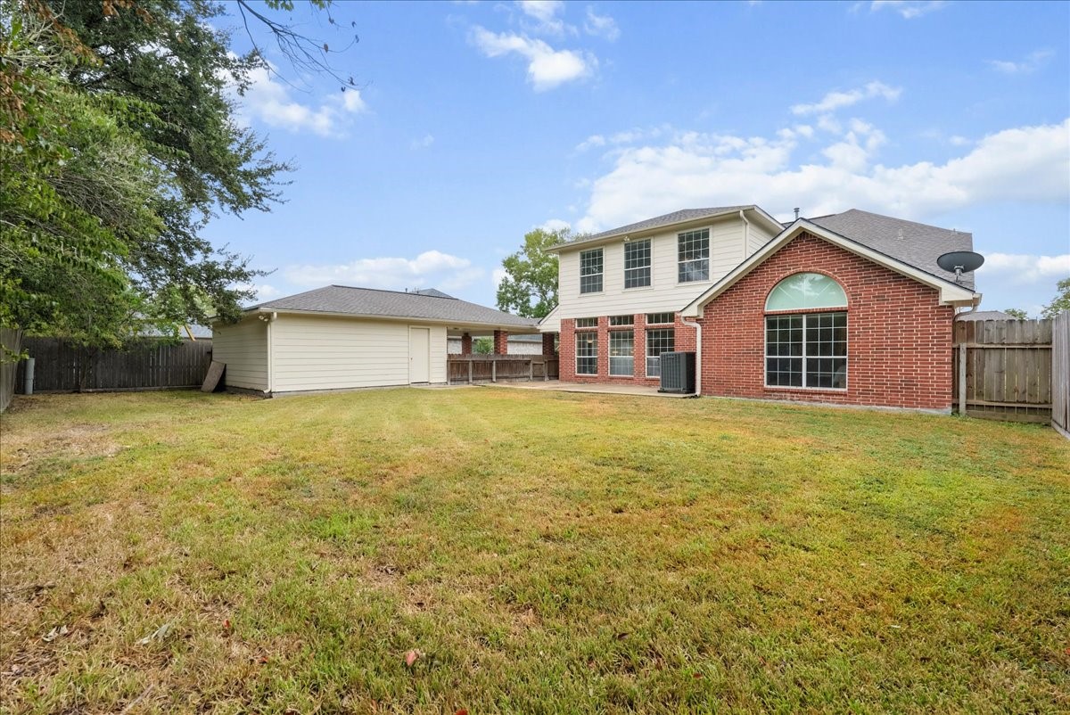 2112 Indian Blanket Drive, League City, TX 77573