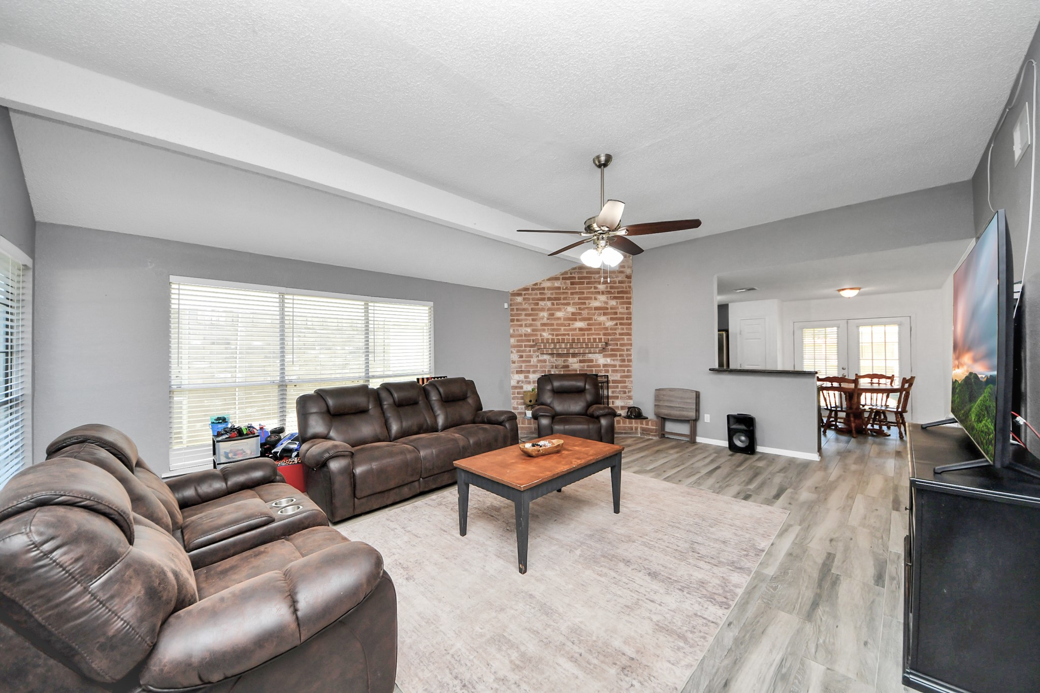 11031 Kirkmead Drive, Houston, TX 77089 11031 Kirkmead Drive, Houston, TX 77089