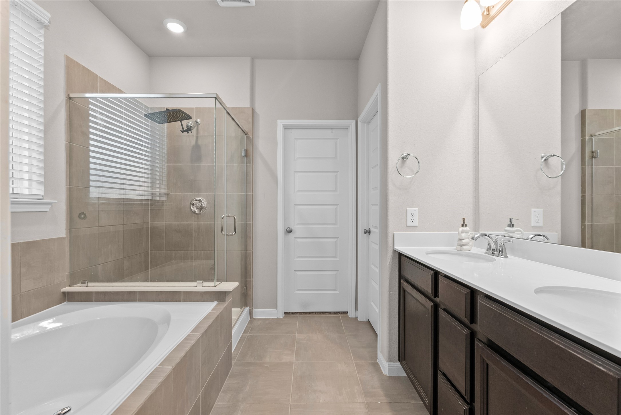 10112 Hermann Trace, Texas City, TX 77591