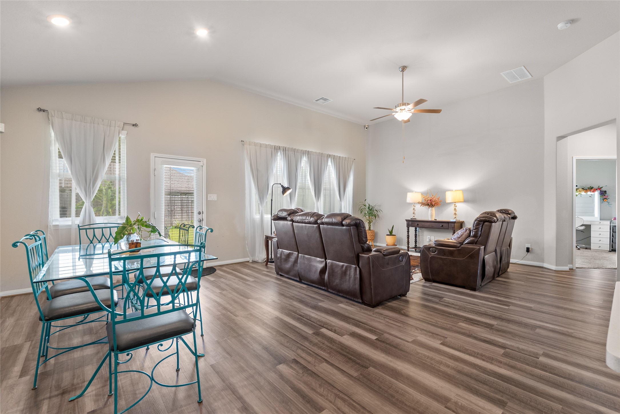 10112 Hermann Trace, Texas City, TX 77591