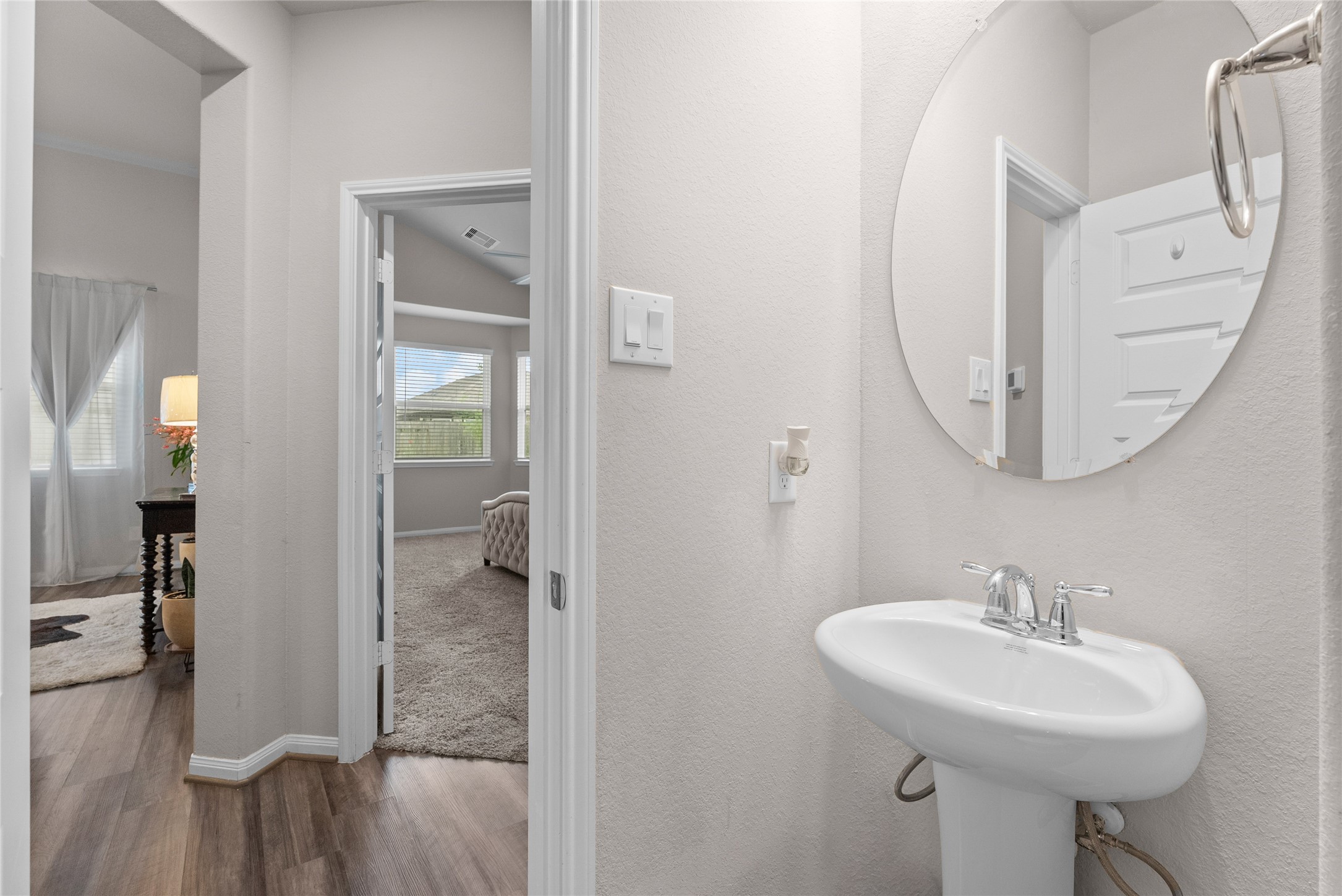 10112 Hermann Trace, Texas City, TX 77591