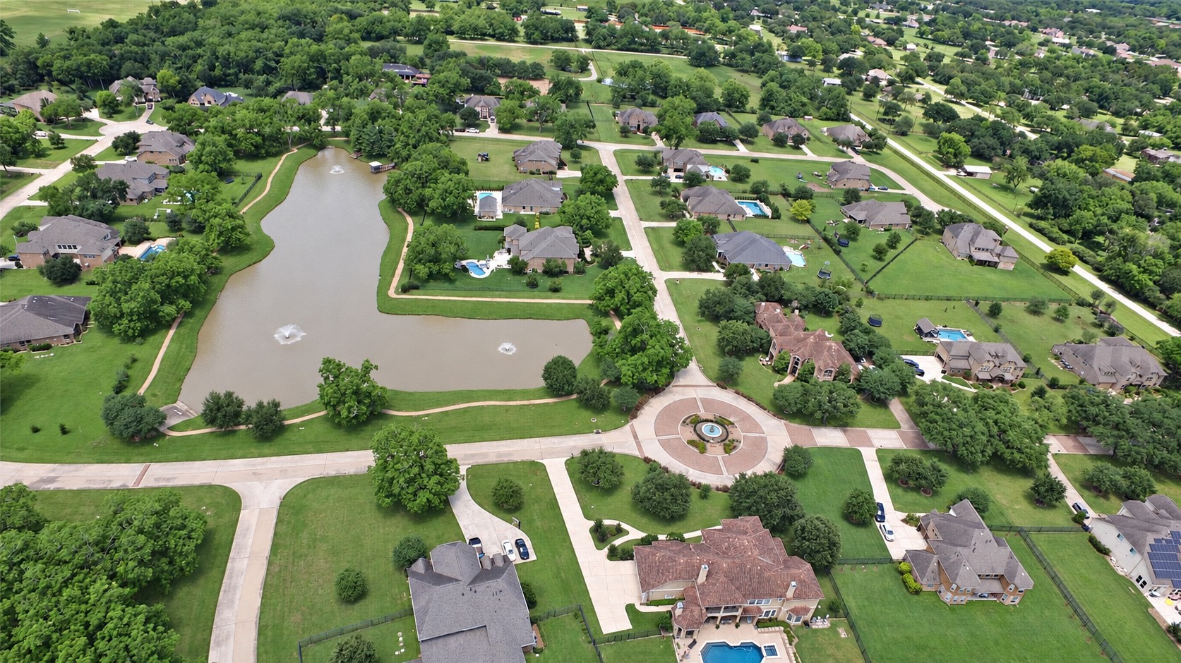 6010 Crystal Water Drive, Richmond, TX 77406 6010 Crystal Water Drive, Richmond, TX 77406