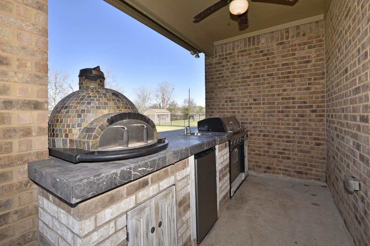 6010 Crystal Water Drive, Richmond, TX 77406