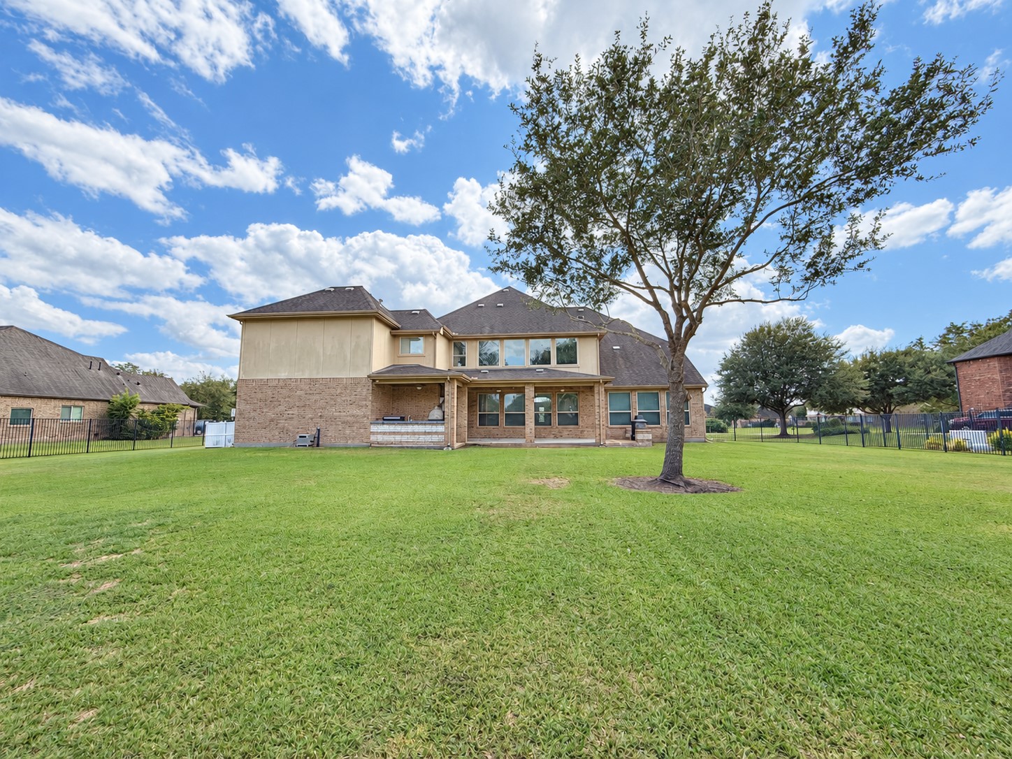 6010 Crystal Water Drive, Richmond, TX 77406