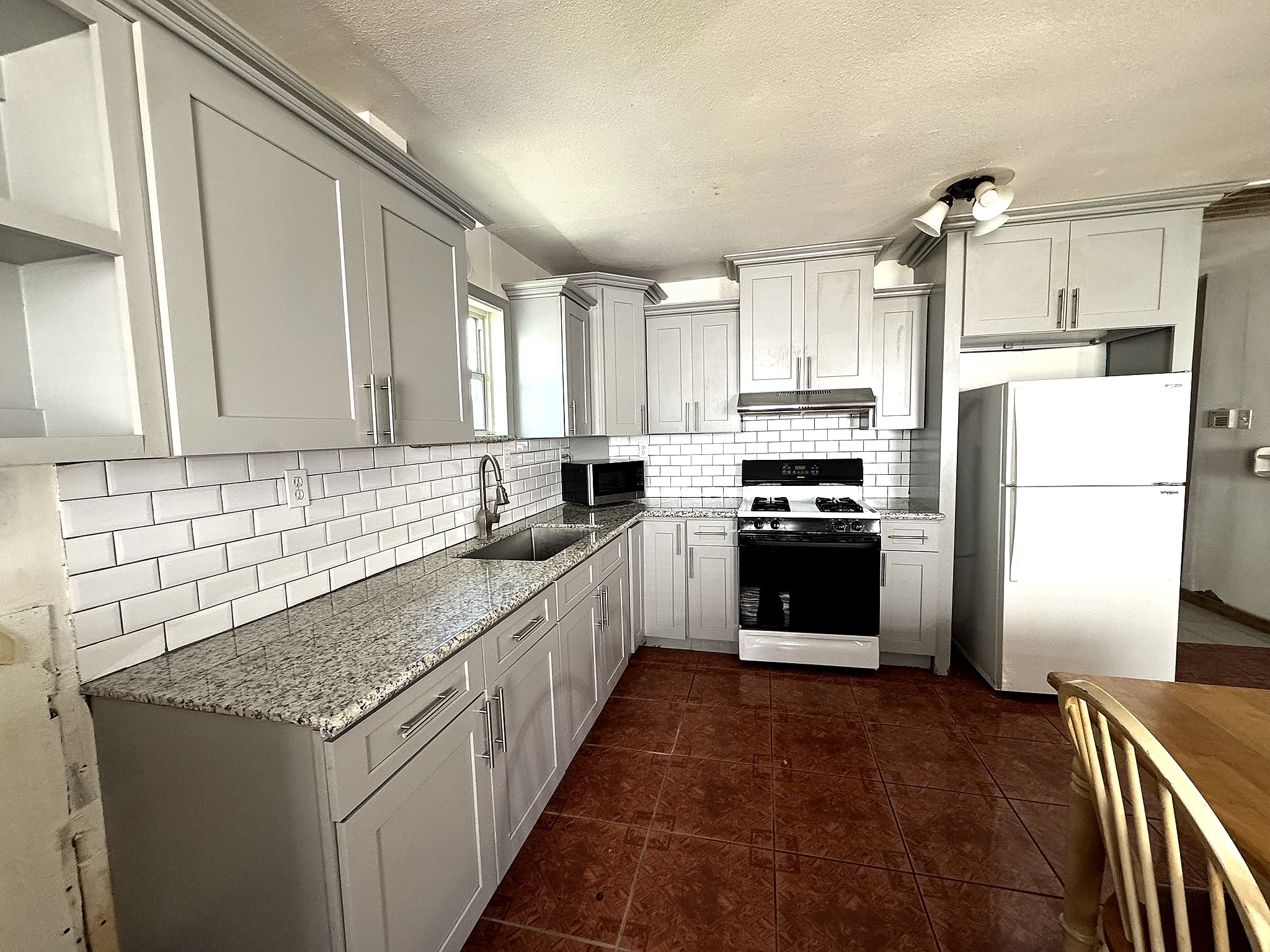 4439 9th Street, Bacliff, TX 77518
