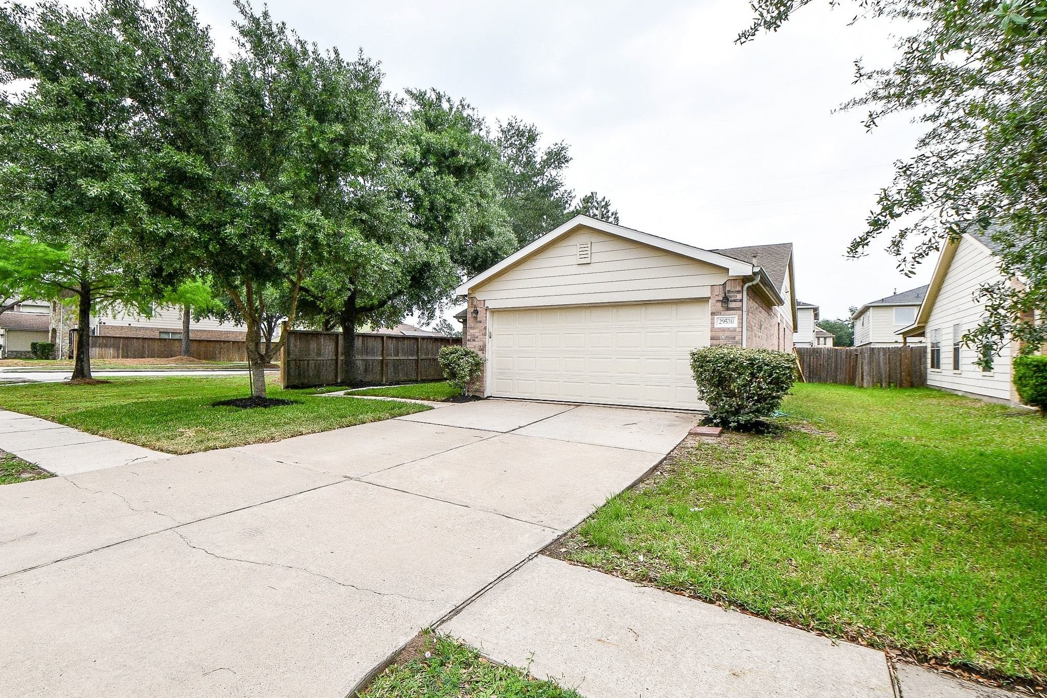 29530 Legends Glen Drive, Spring, TX 77386