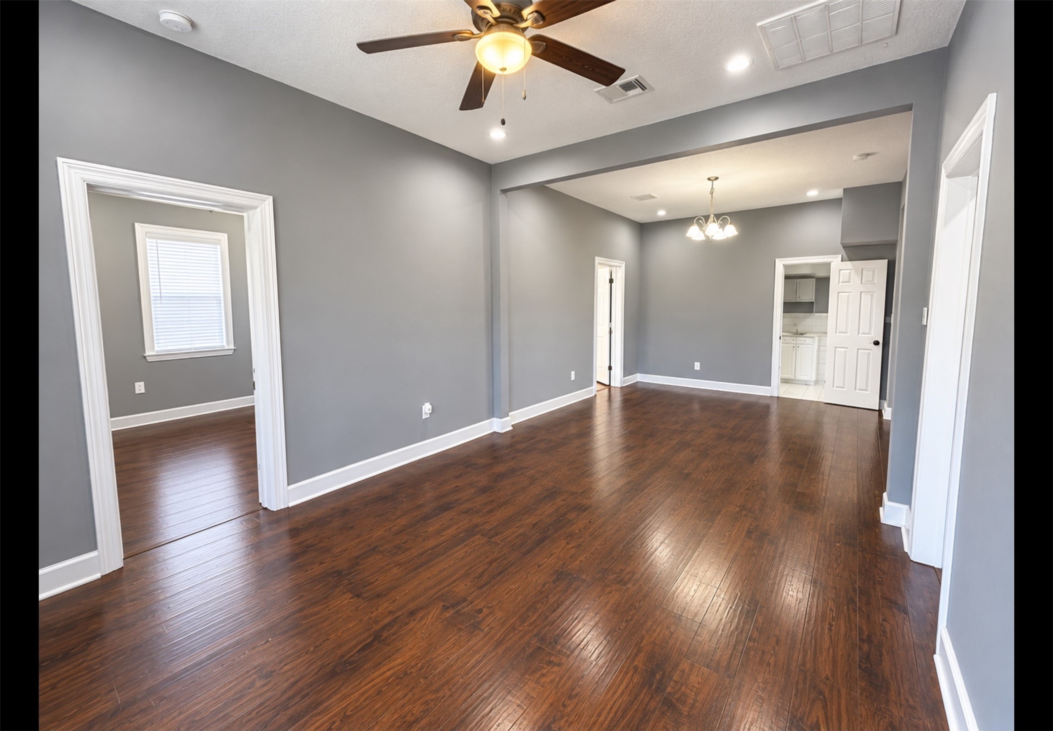 7517 N Main Street, Houston, TX 77022