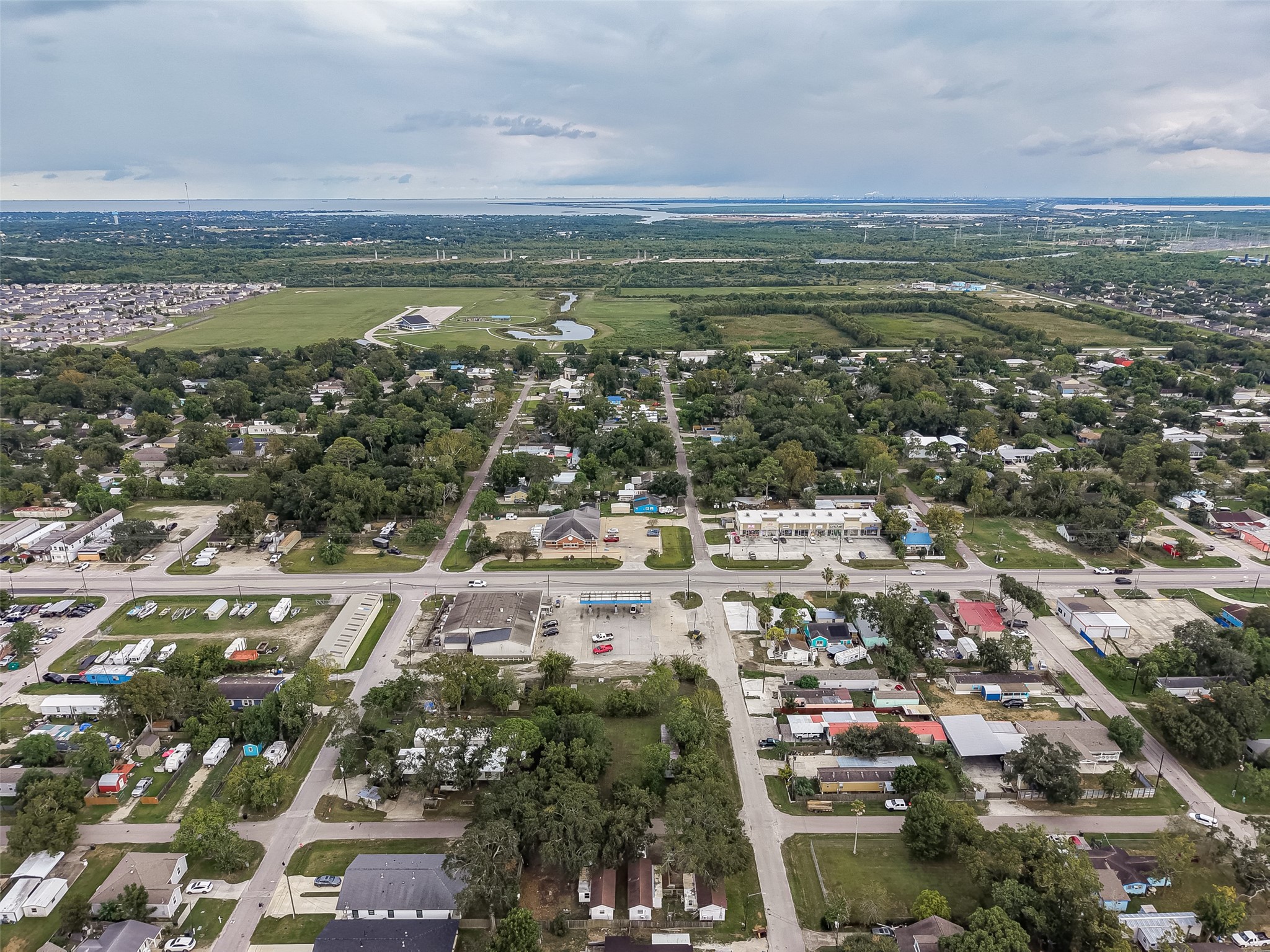 4447 5th Street, Bacliff, TX 77518