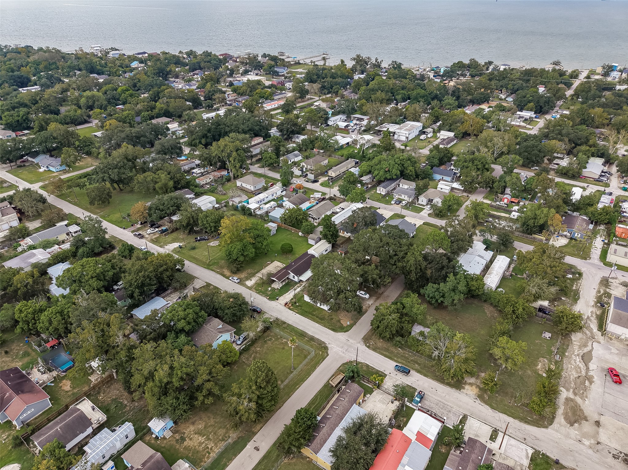 4447 5th Street, Bacliff, TX 77518 4447 5th Street, Bacliff, TX 77518