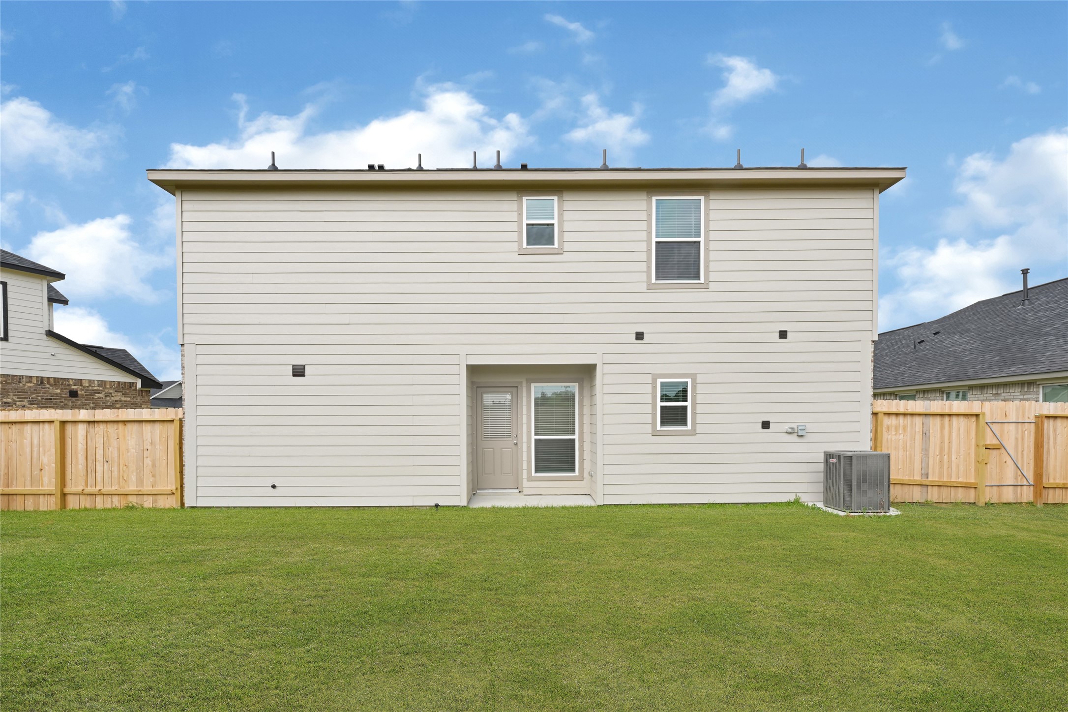 2106 Rosillo Brook Drive, Baytown, TX 77521