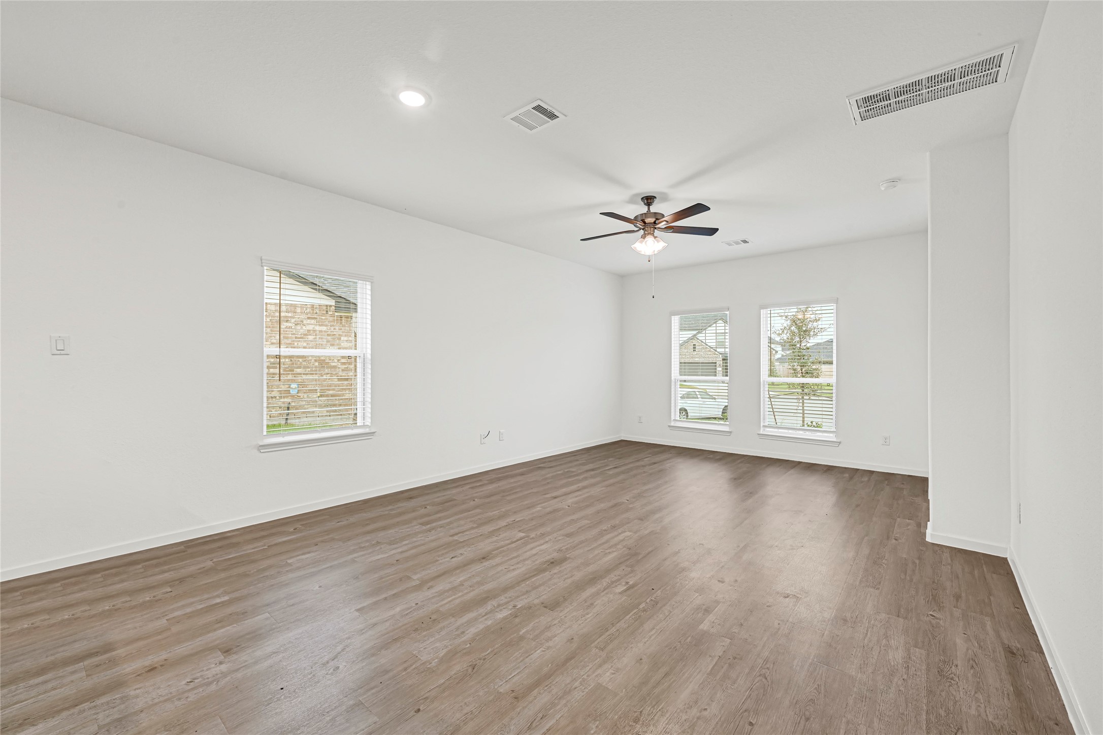 2106 Rosillo Brook Drive, Baytown, TX 77521