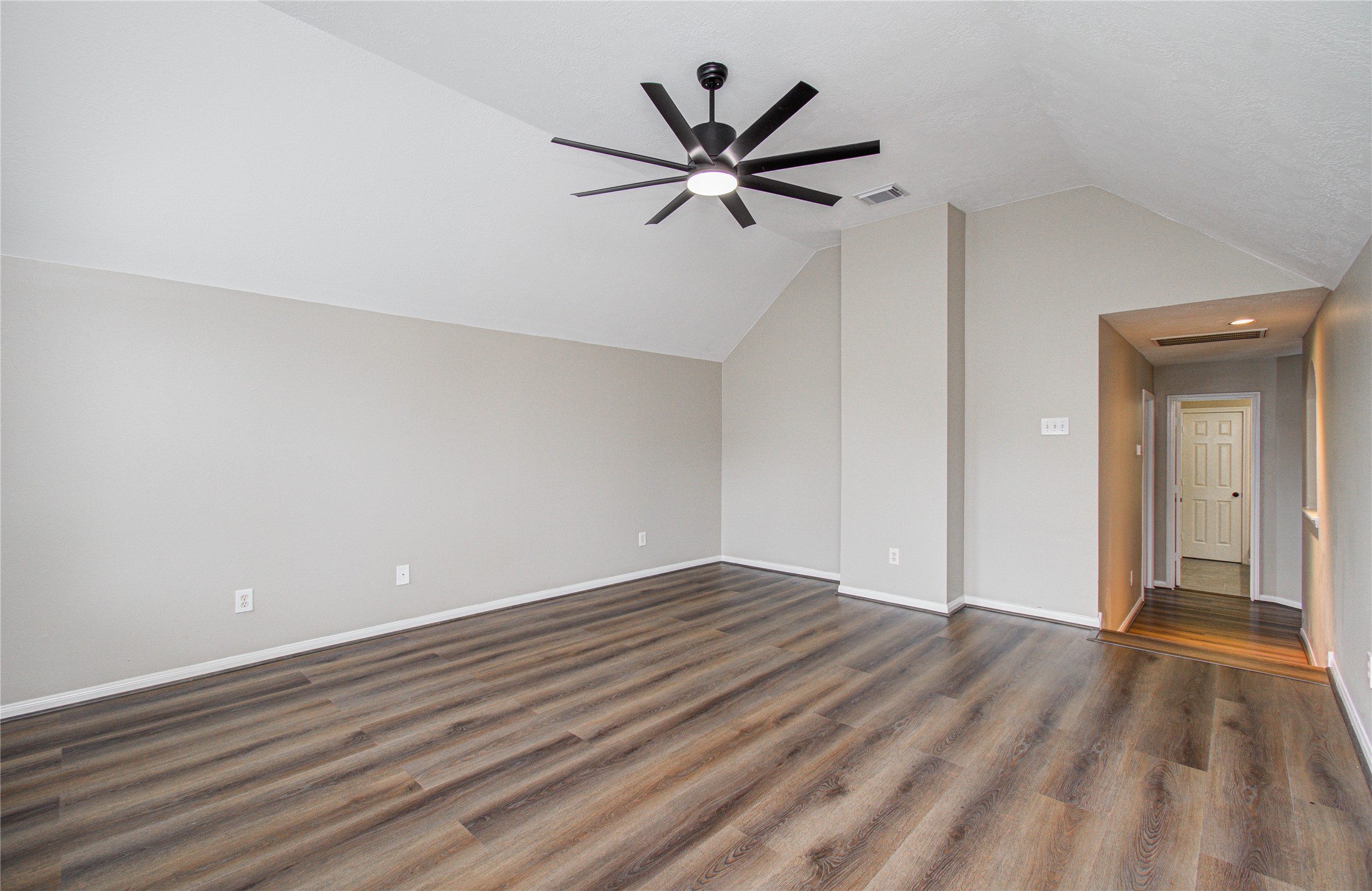 6801 Paigetree Lane, Pearland, TX 77584