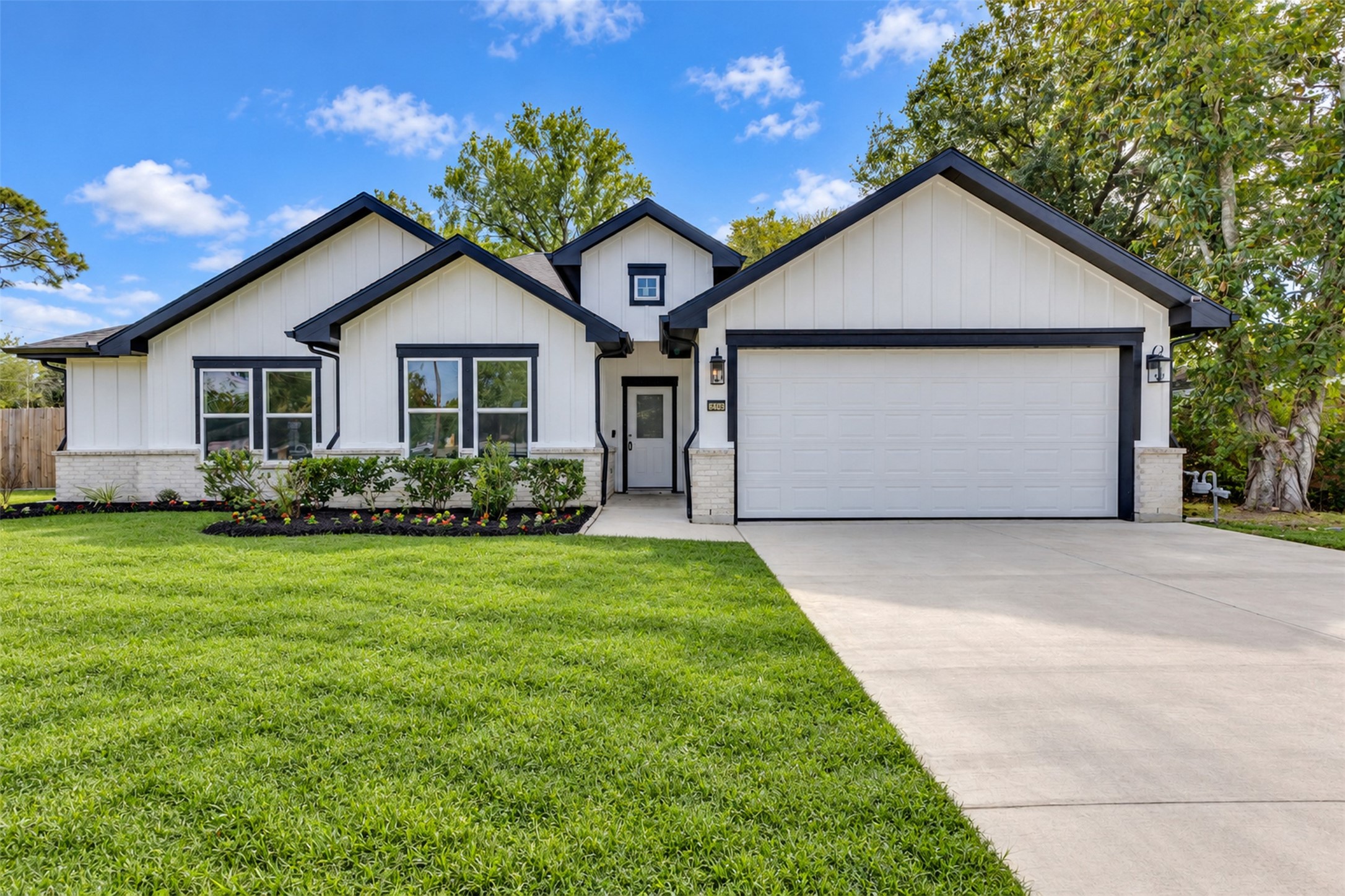 6405 Carver Avenue, Texas City, TX 77591