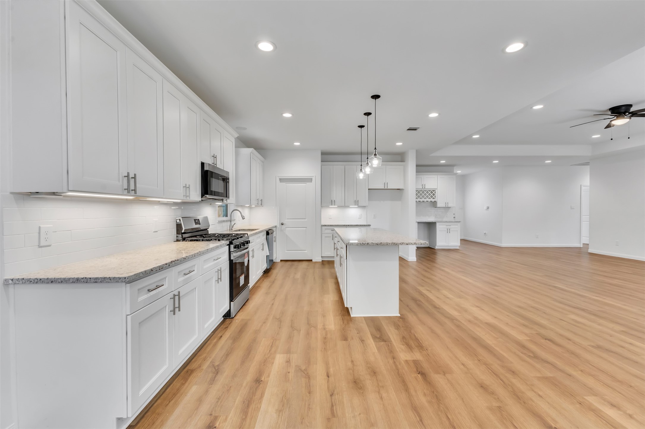 6405 Carver Avenue, Texas City, TX 77591