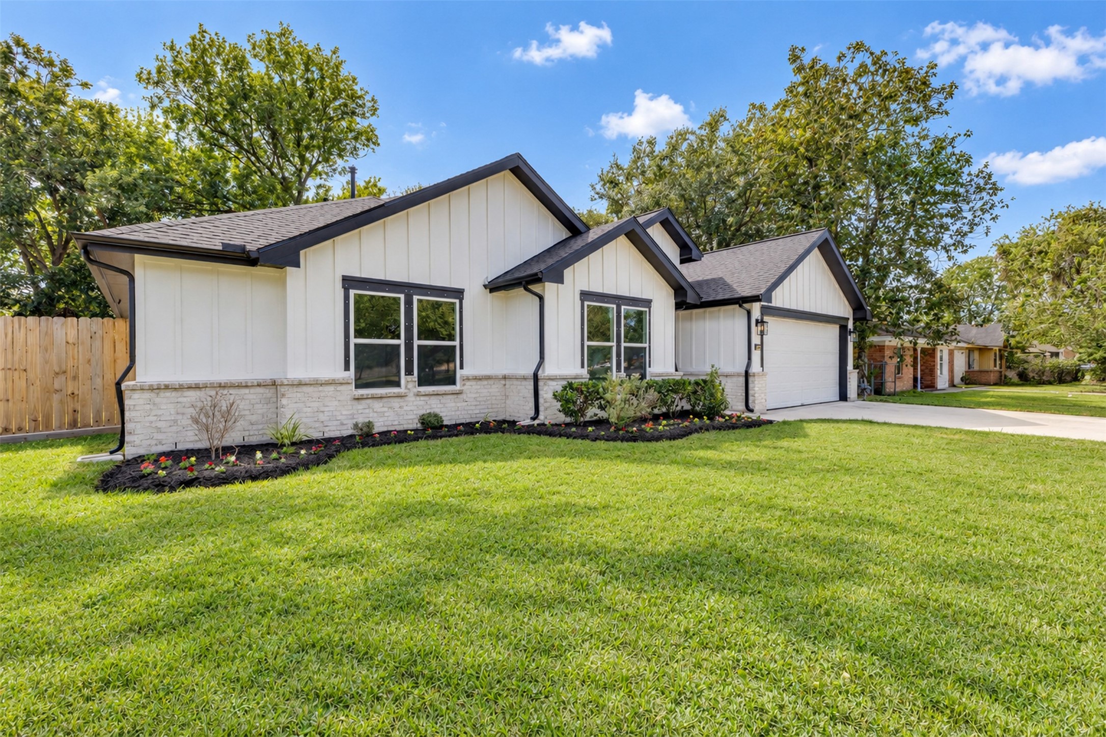 6405 Carver Avenue, Texas City, TX 77591