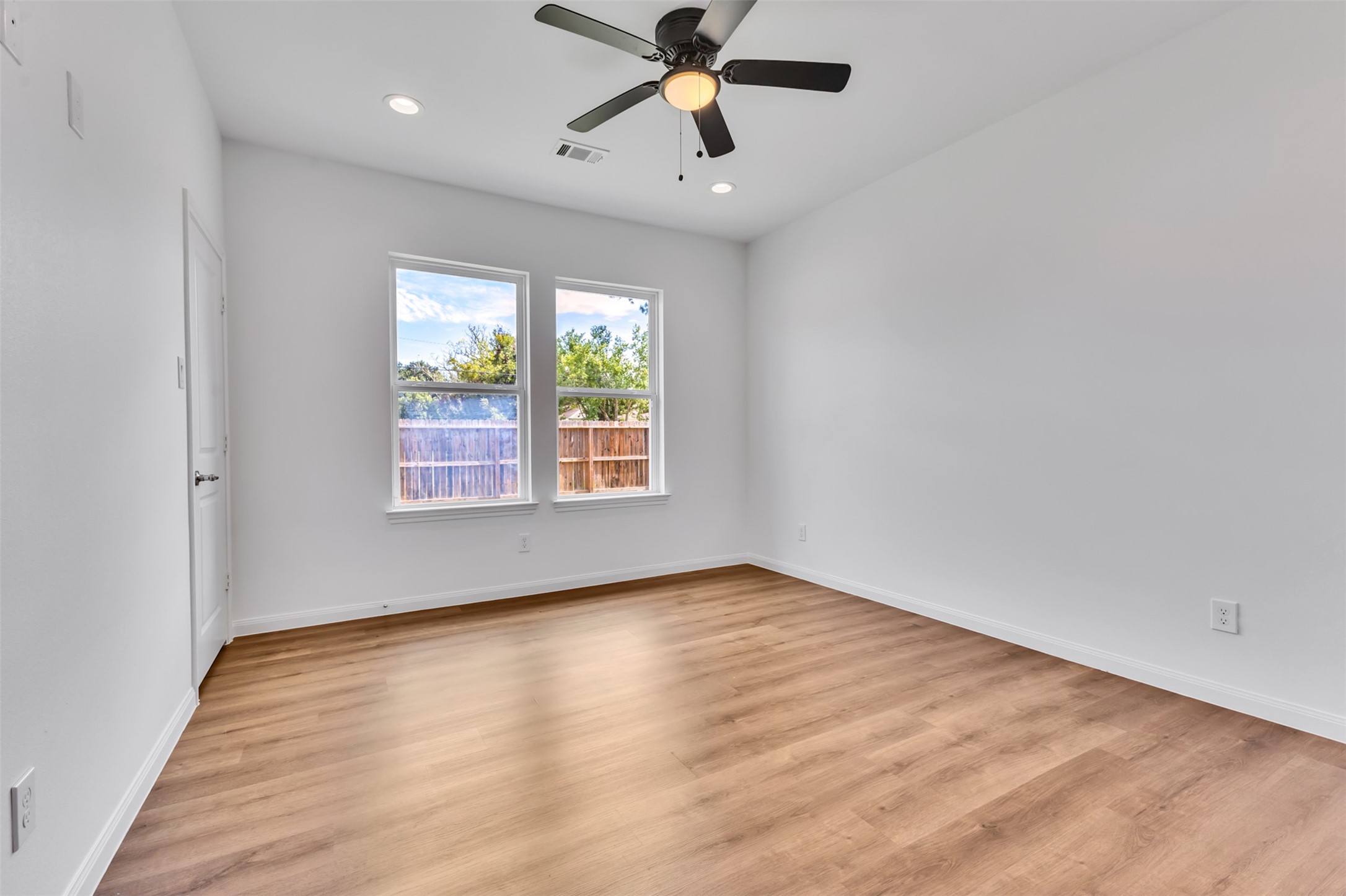 6405 Carver Avenue, Texas City, TX 77591