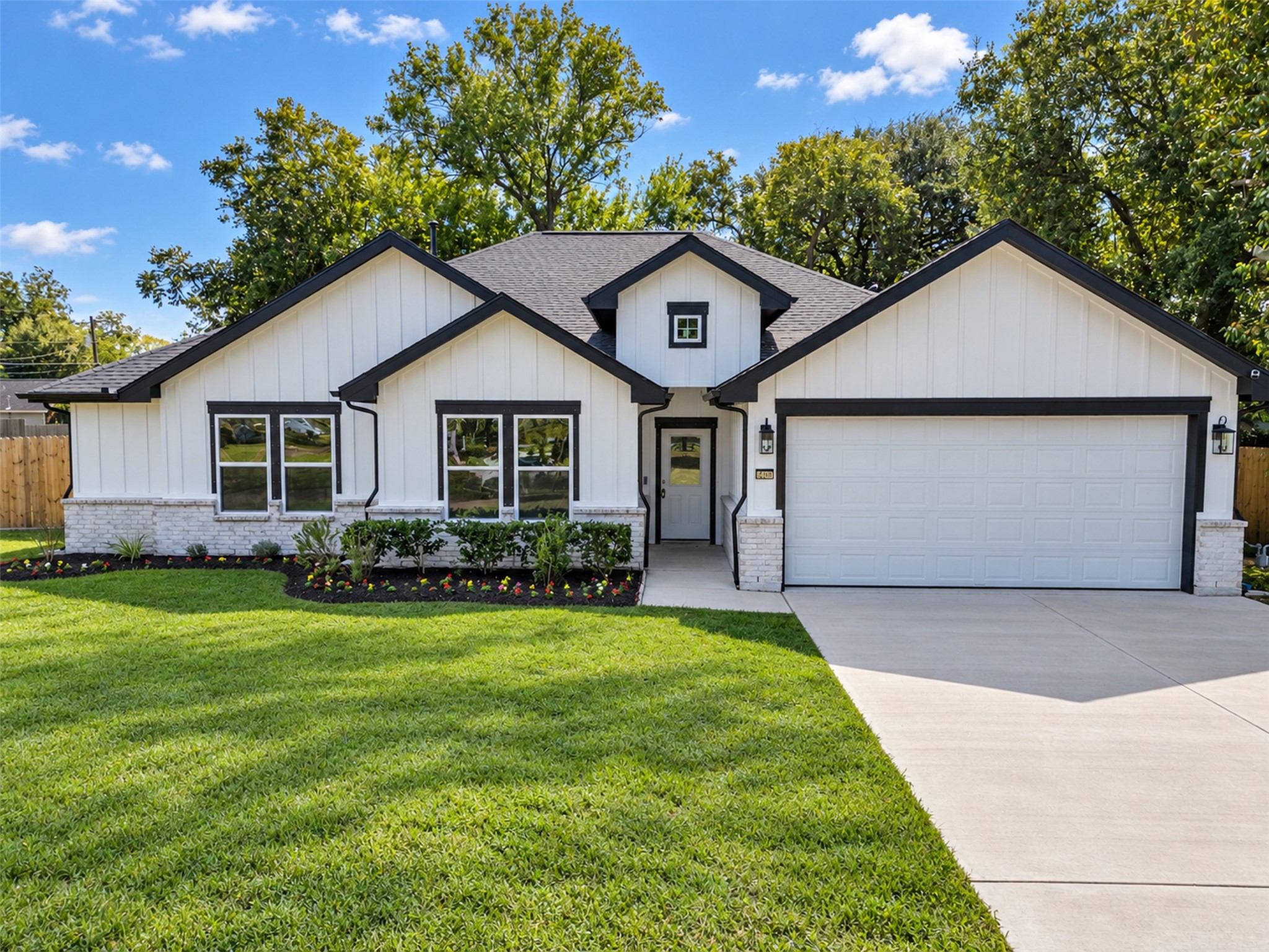 6405 Carver Avenue, Texas City, TX 77591